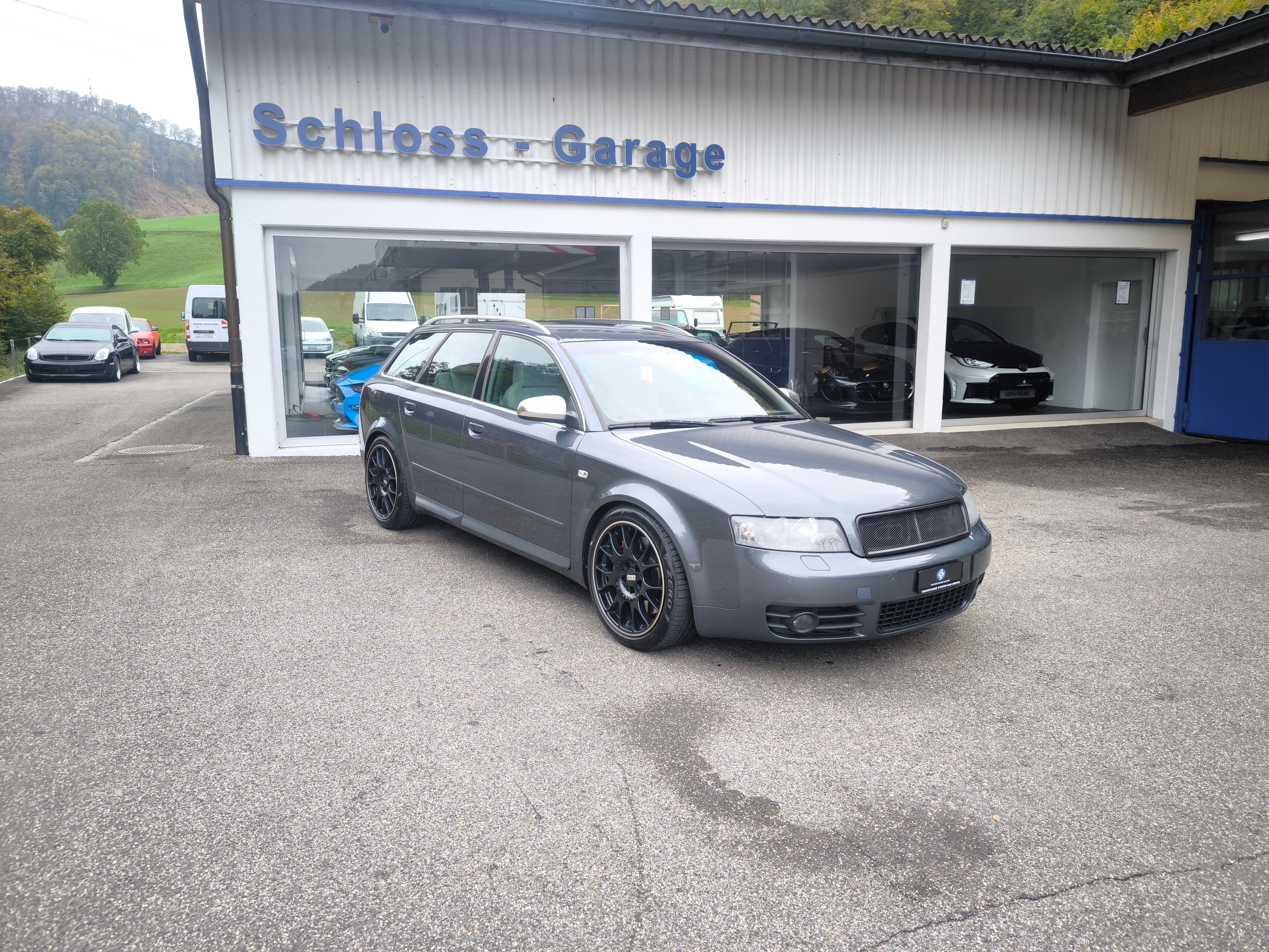 Car photo