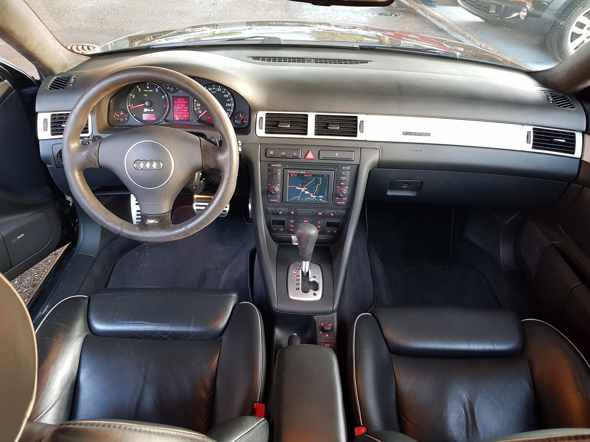 AUDI RS6 quattro tiptronic-image-11