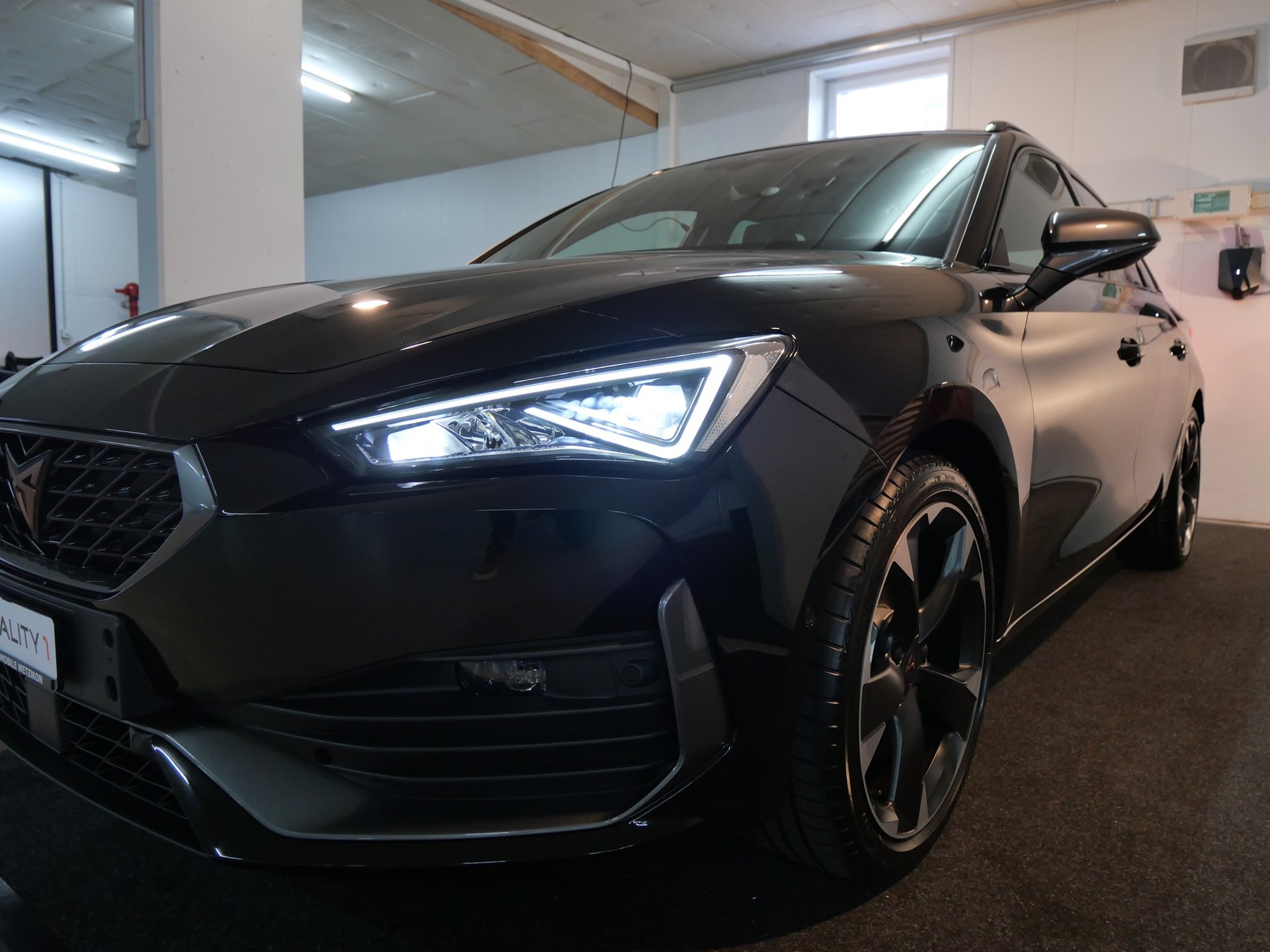 CUPRA LEON ST 1.5 e TSI DSG-Automat-image-0