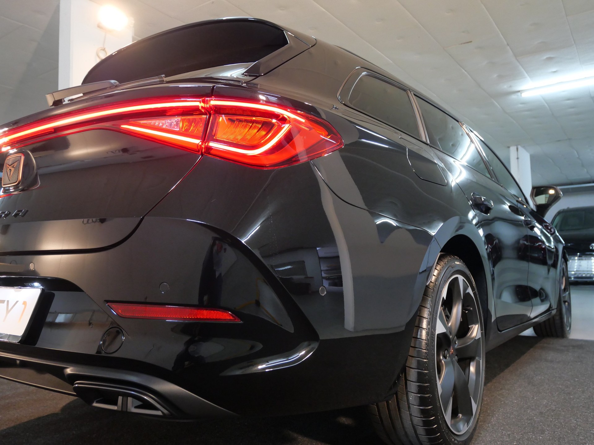CUPRA LEON ST 1.5 e TSI DSG-Automat-image-7