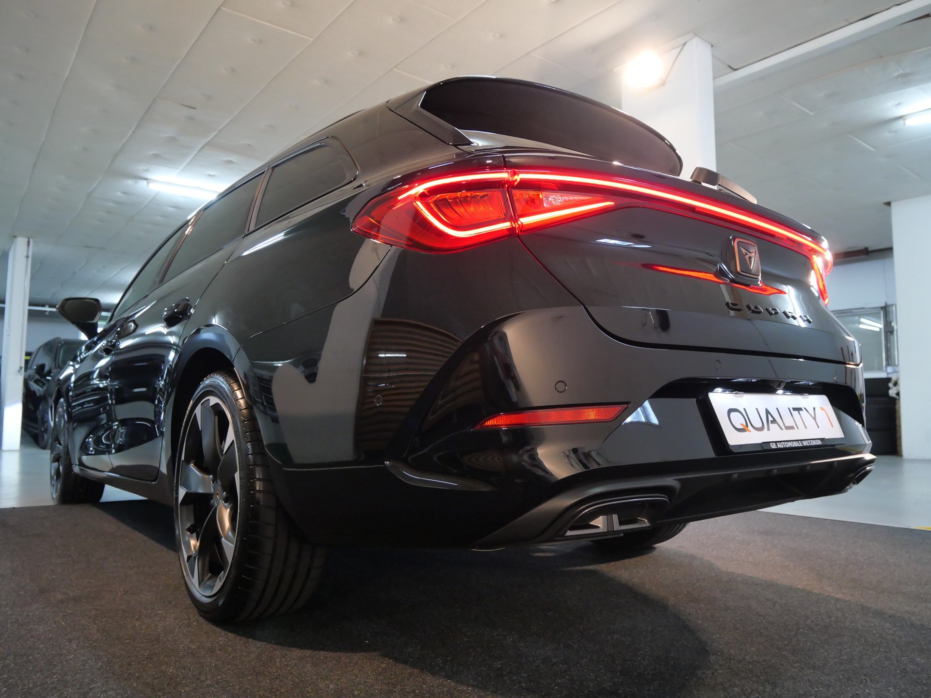 CUPRA LEON ST 1.5 e TSI DSG-Automat-image-13