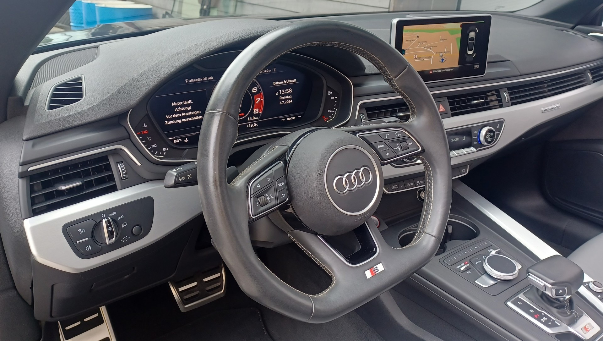 AUDI S5 Cabriolet 3.0 TFSI quattro tiptronic-image-13