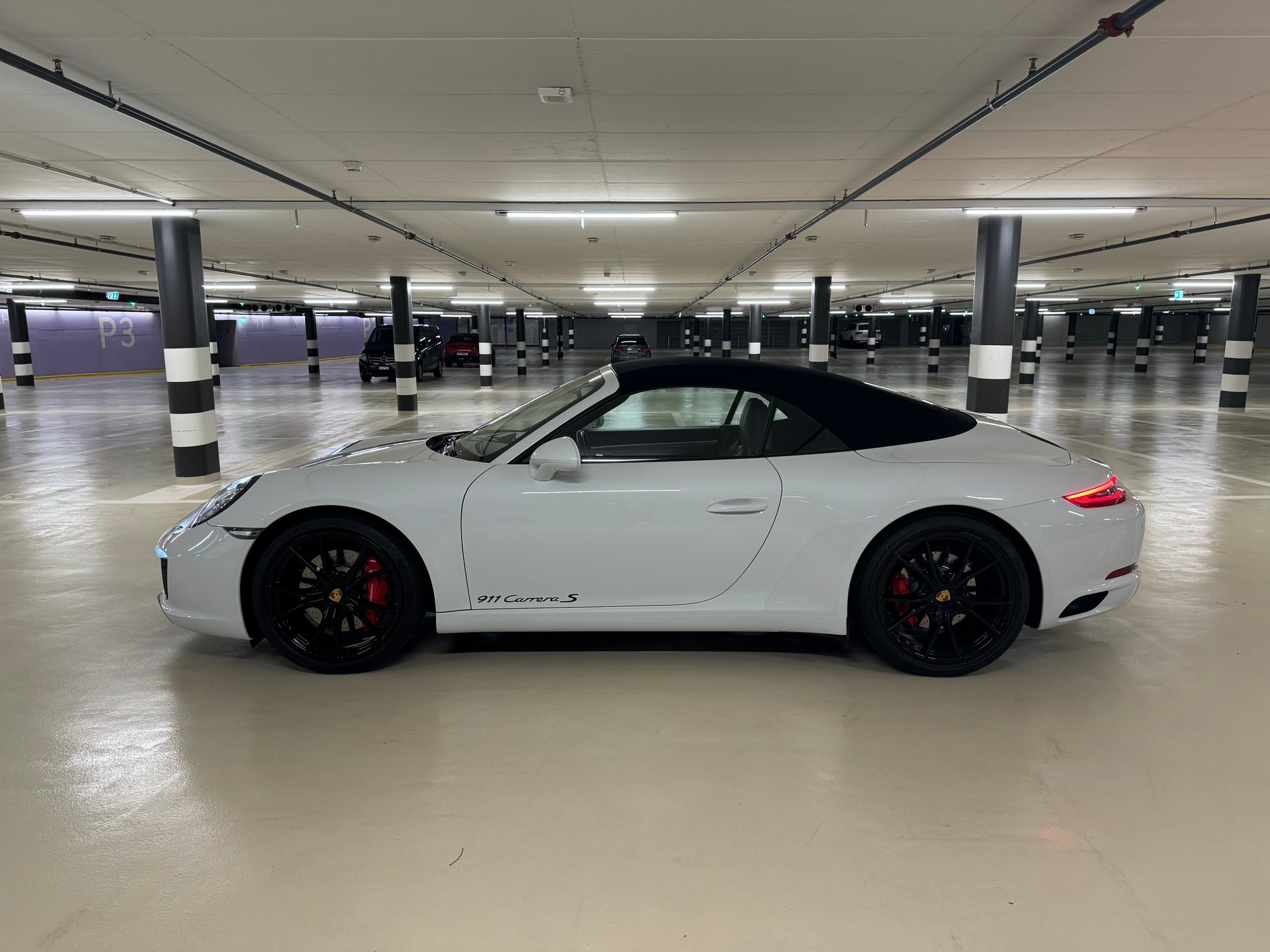 PORSCHE 911 Cabrio Carrera S PDK ***3.9 % Leasing***-image-1