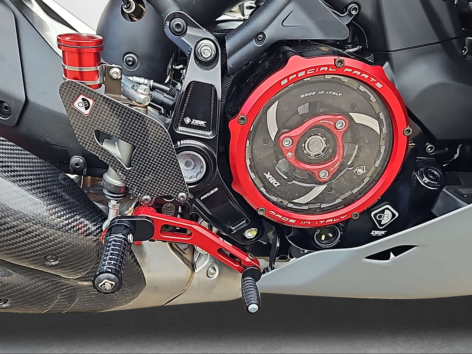 DUCATI 950 Supersport Conversion DRV By Ducati Volketswil-showroom-element-3