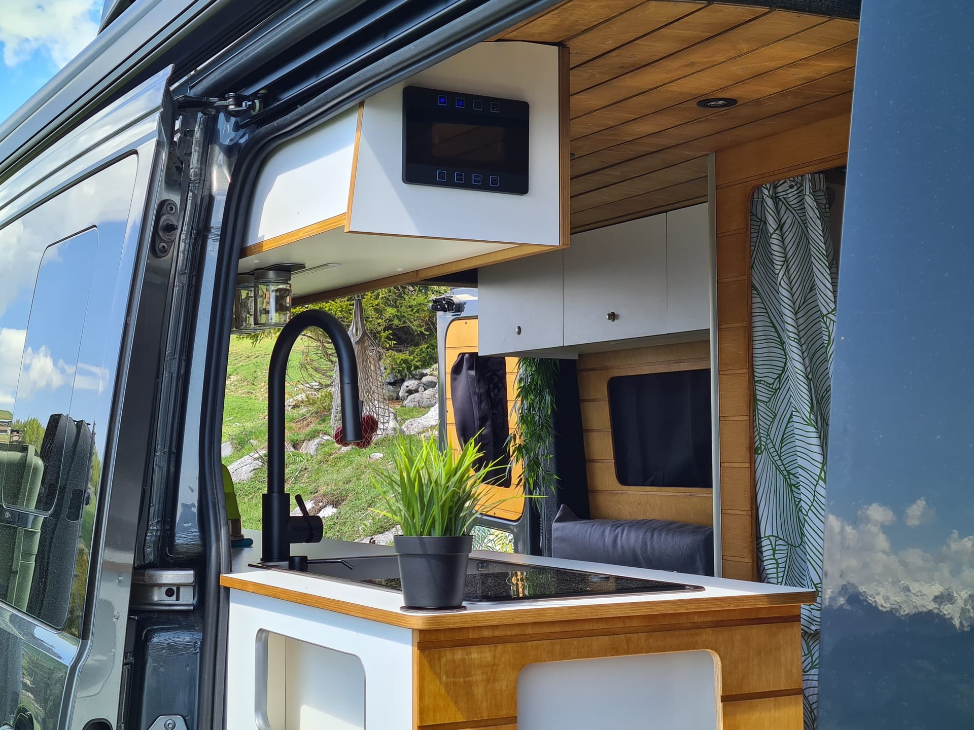 VW Crafter 35 2.0 BiTDI Entry L3 A-image-12