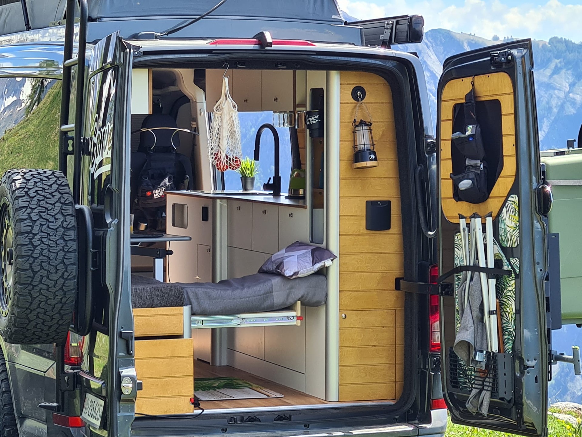 VW Crafter 35 2.0 BiTDI Entry L3 A-image-8