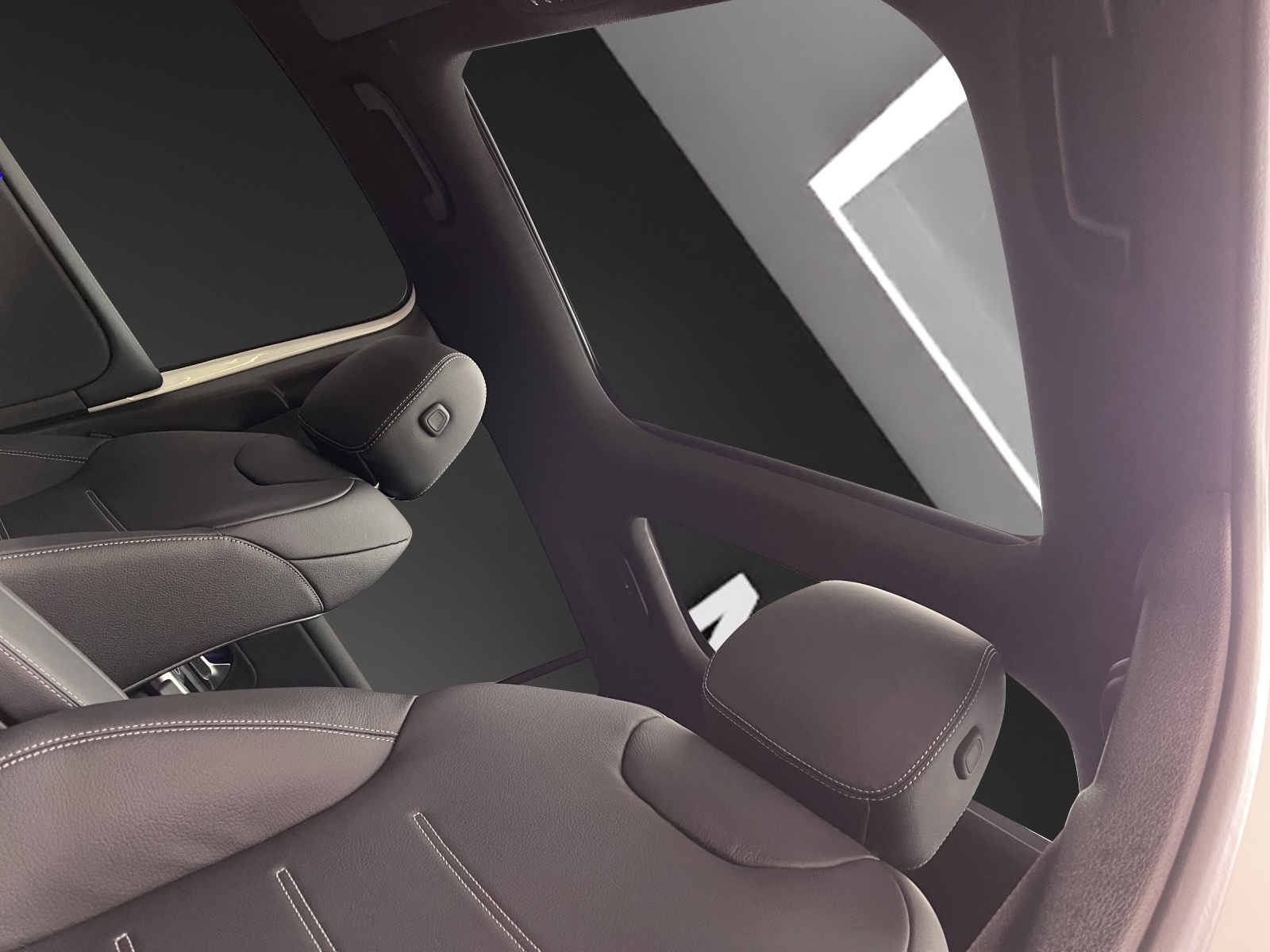 MERCEDES-BENZ GLB 220 d 4M 8G-Tronic-image-11