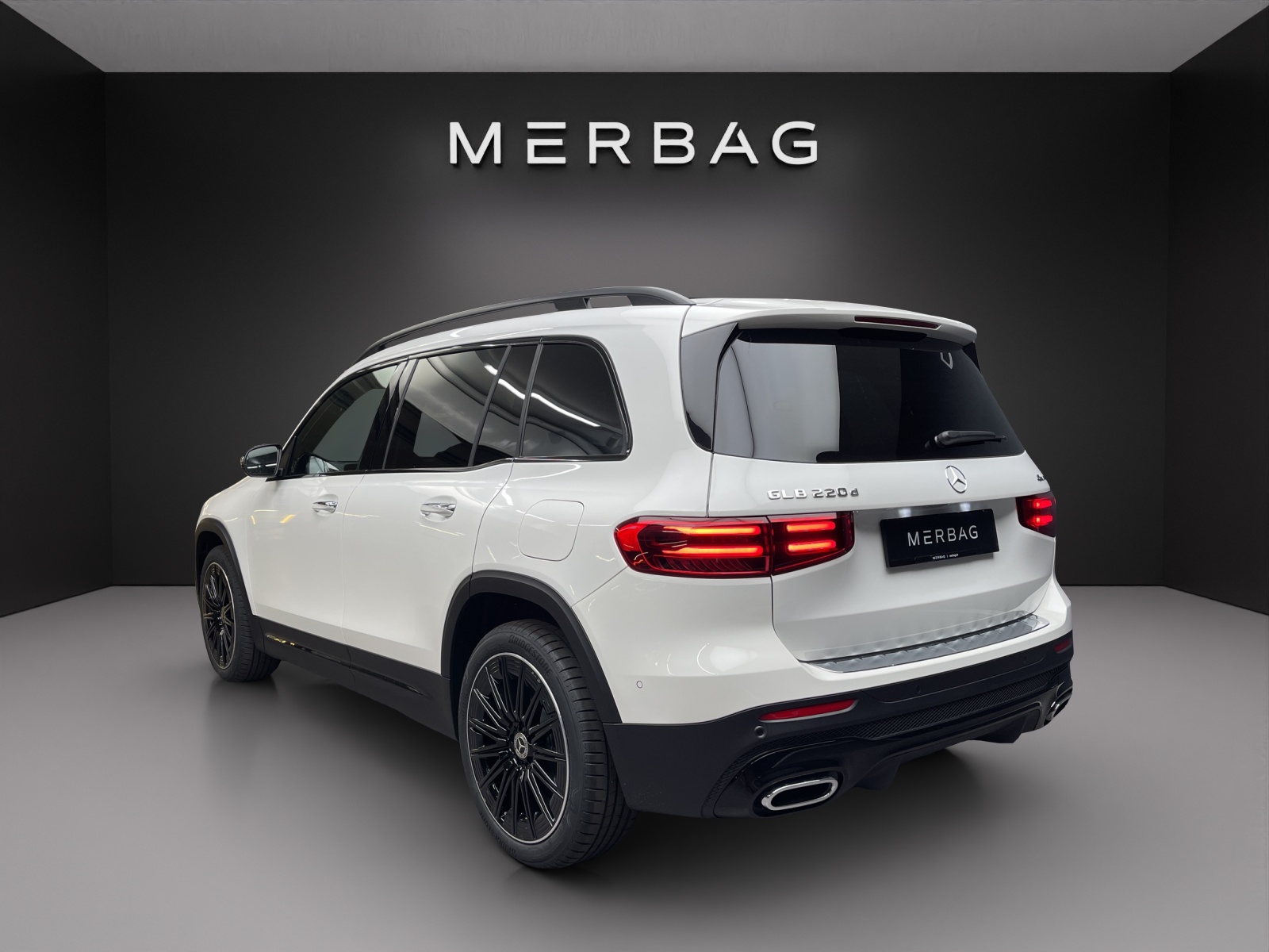 MERCEDES-BENZ GLB 220 d 4M 8G-Tronic-image-3