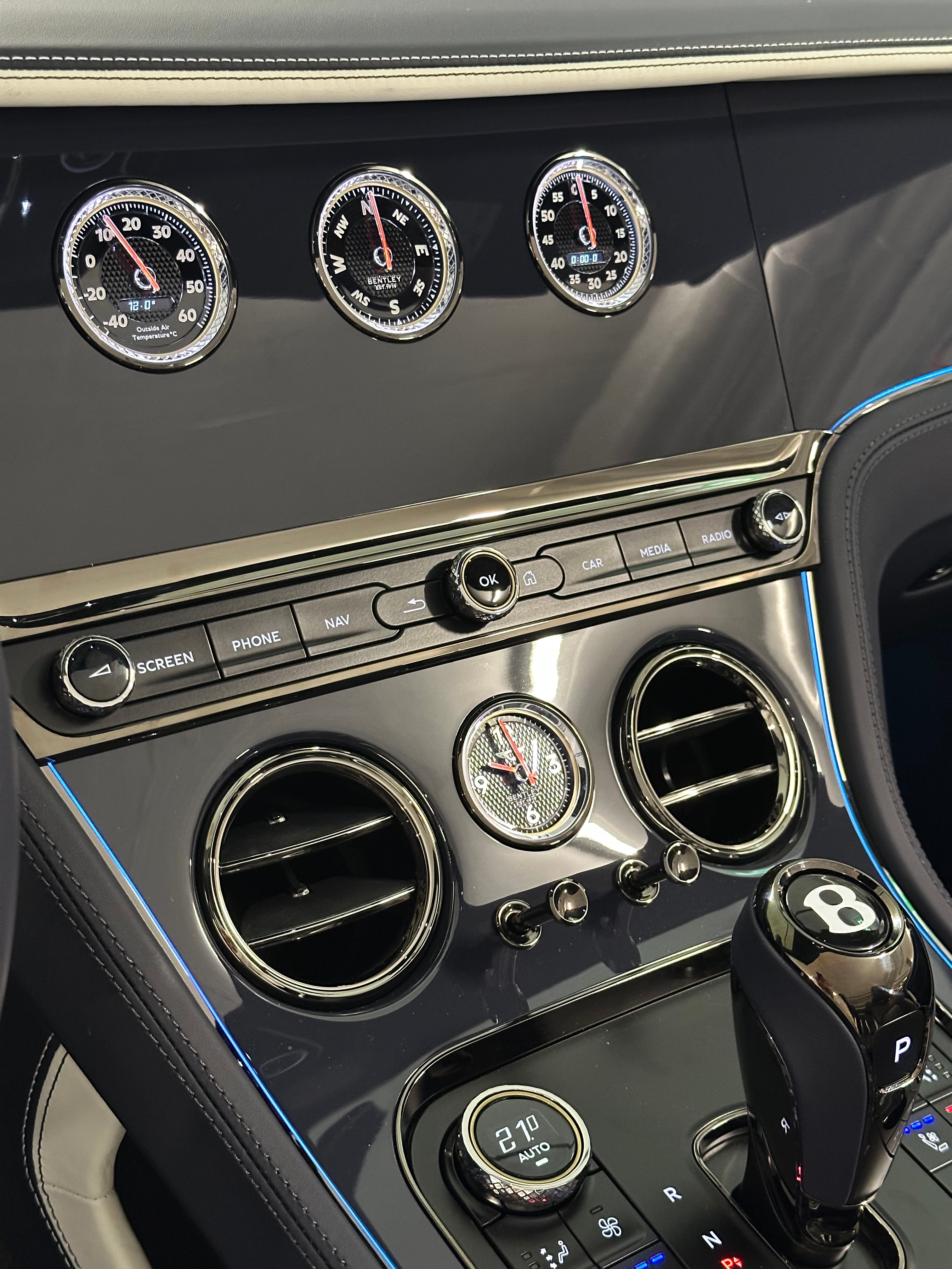 Image BENTLEY CONTINENTAL Continental GTC 4.0 V8 First Edition 782ch