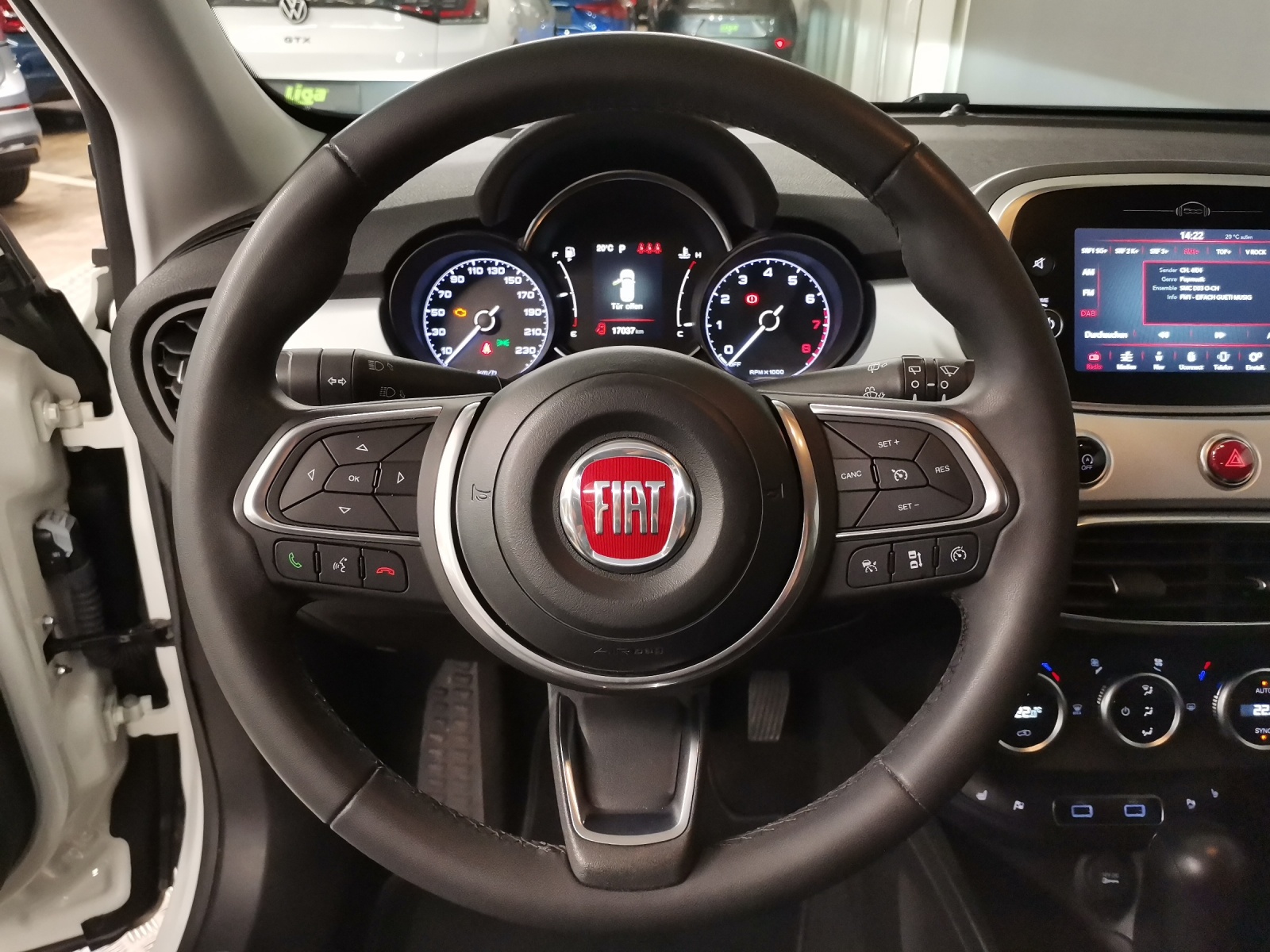 FIAT 500X 1.3 T4 Connect-image-14