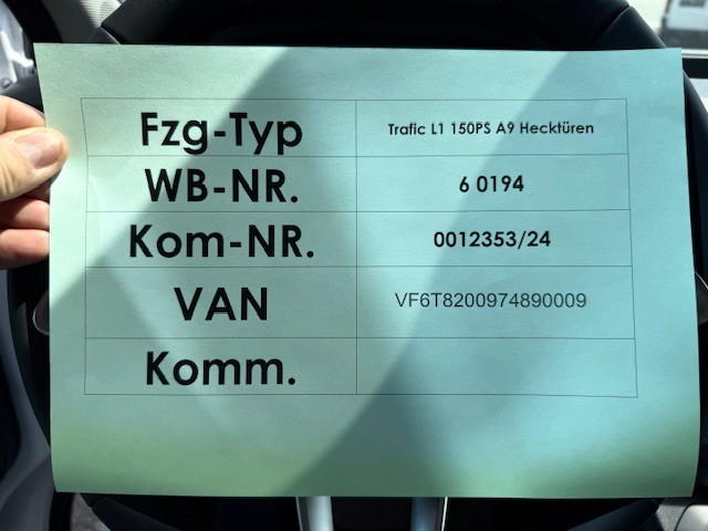 RENAULT Trucks Trafic Red Edition 150 PS A9 L1H1 Heckklappe-image-8