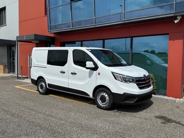 RENAULT Trucks Trafic Red Edition 150 PS A9 L1H1 Heckklappe
