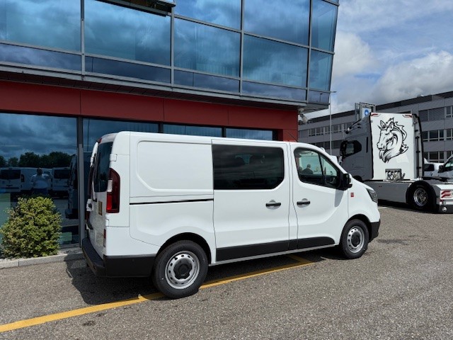RENAULT Trucks Trafic Red Edition 150 PS A9 L1H1 Heckklappe-image-3
