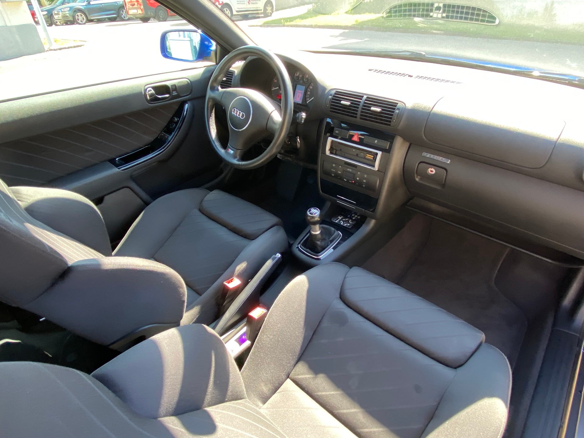 AUDI S3 quattro-image-11