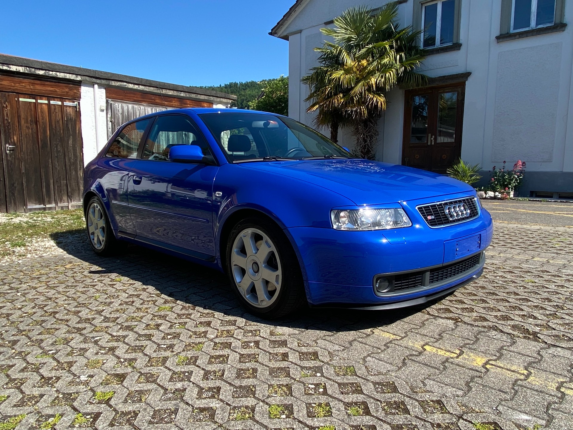 AUDI S3 quattro