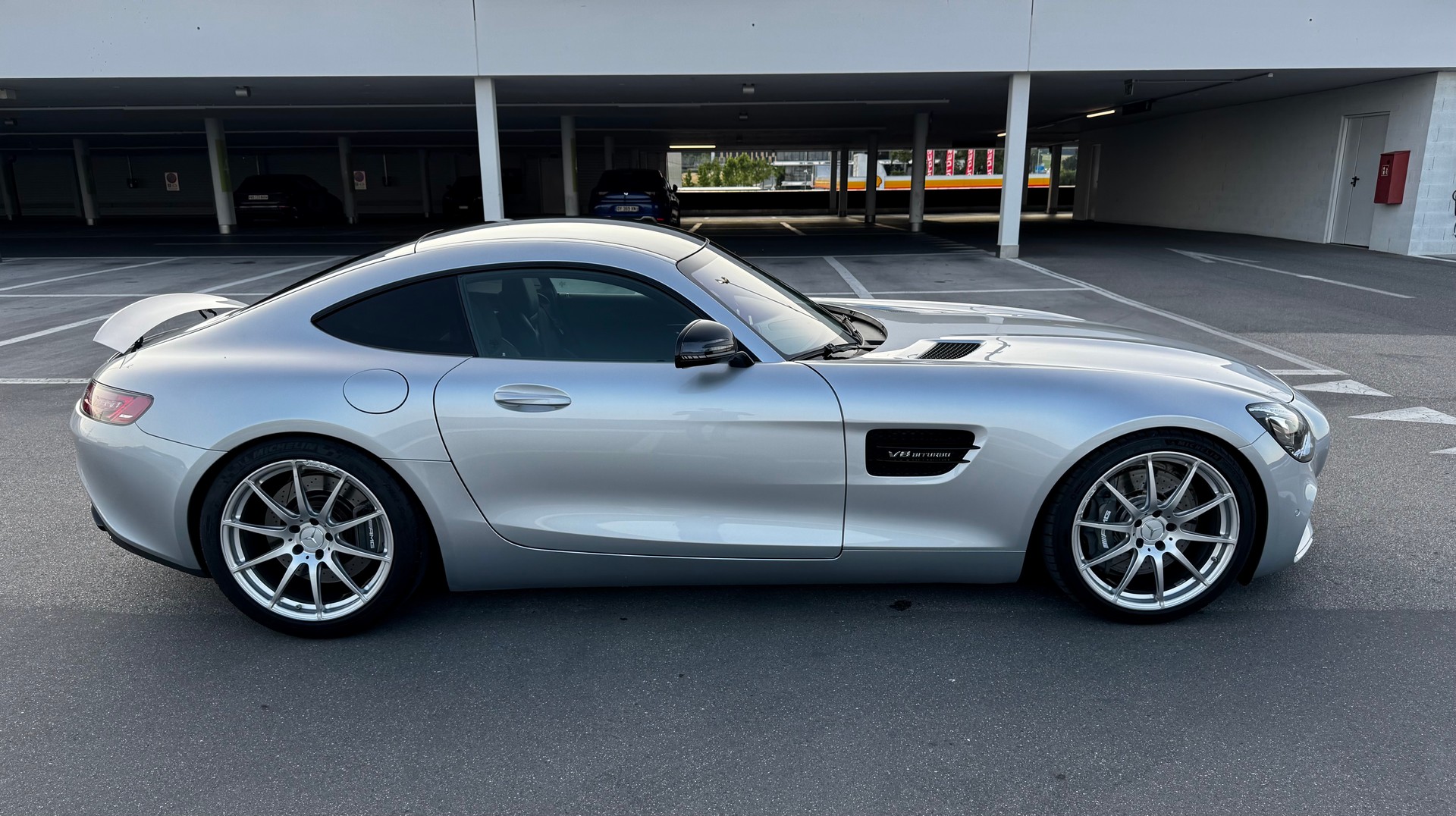 MERCEDES-BENZ AMG GT Speedshift DCT-image-5