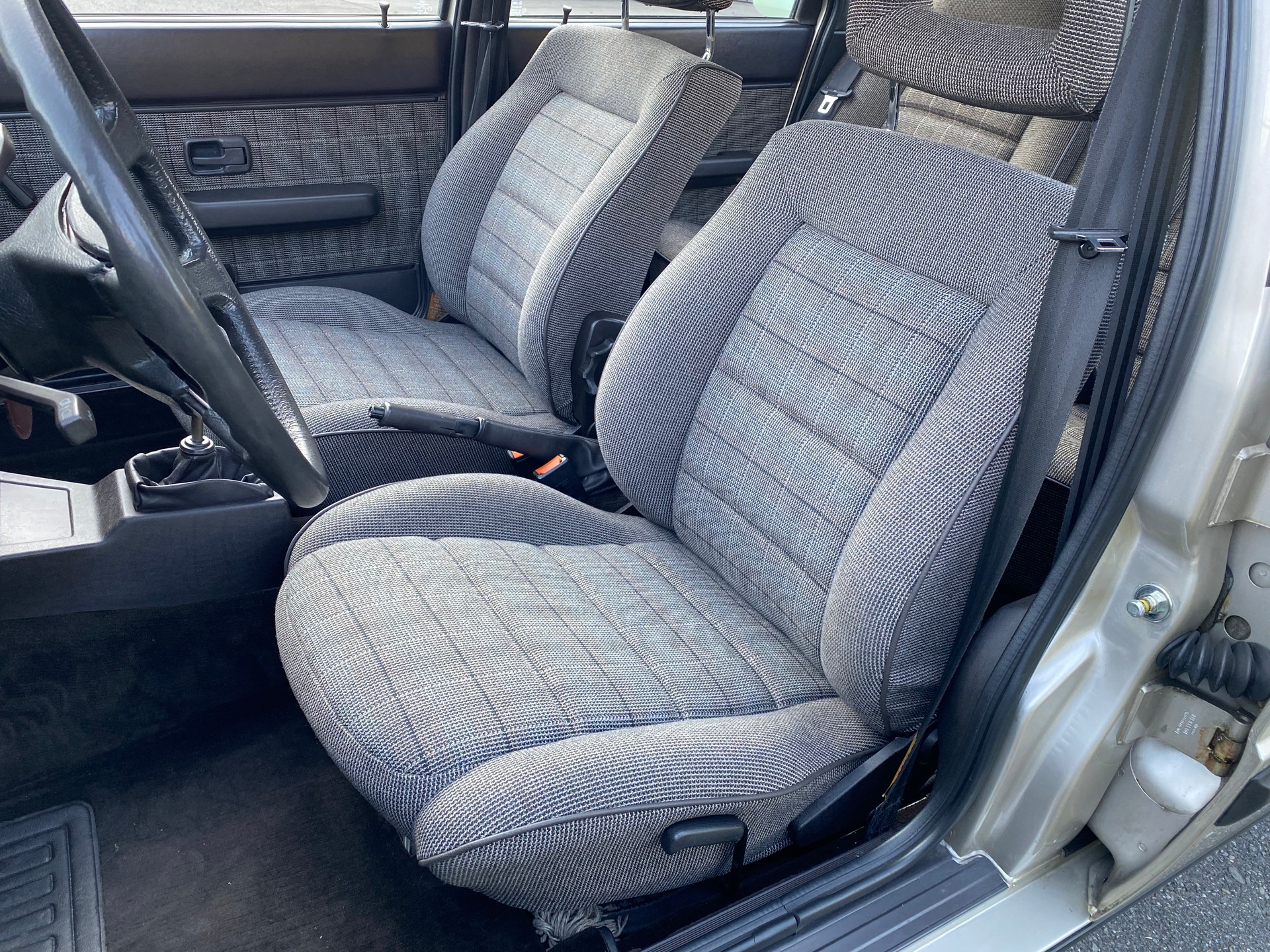 AUDI 80 2.1 quattro 5E-image-5