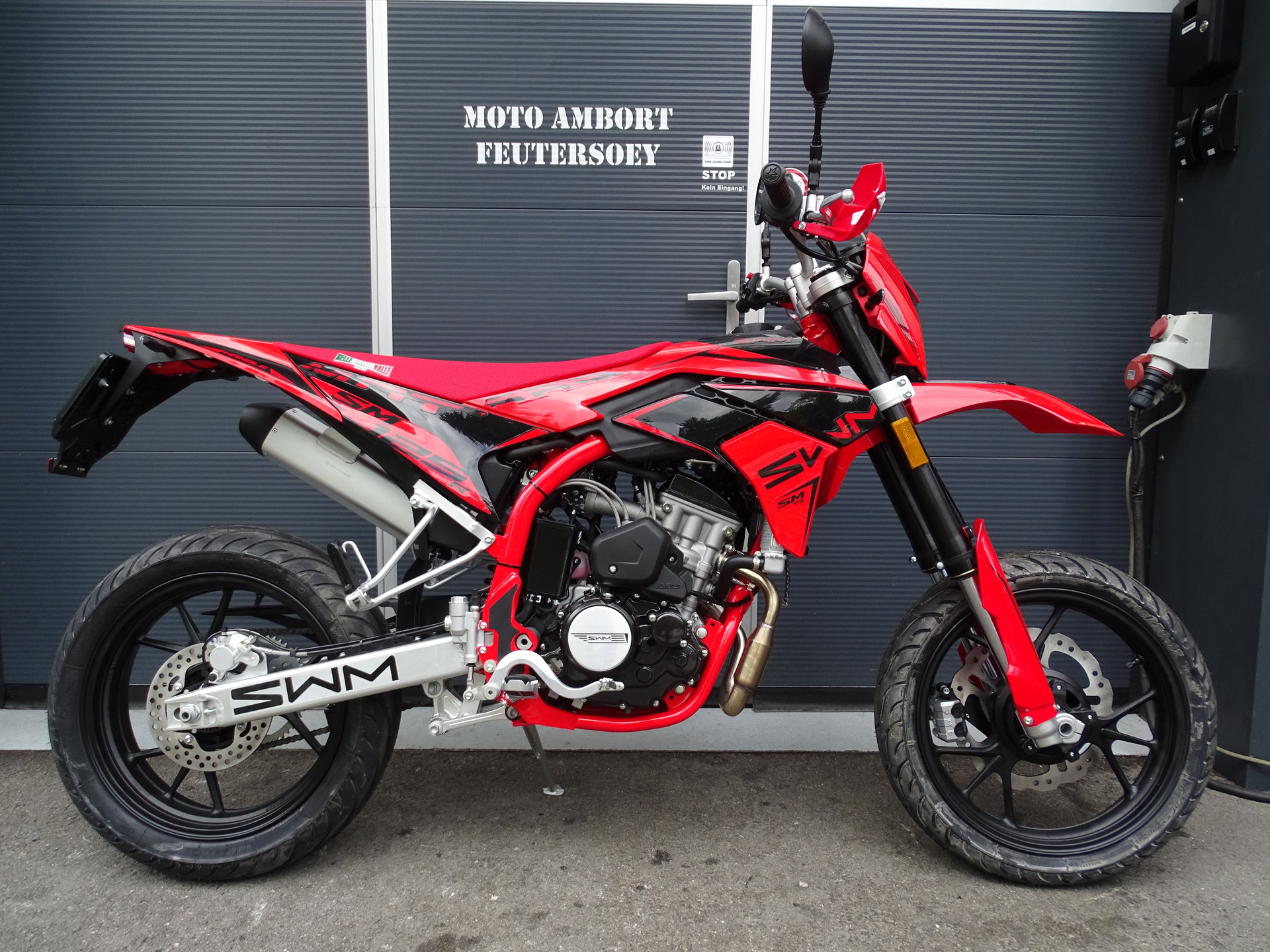 SWM SM 125 R Racing Edition