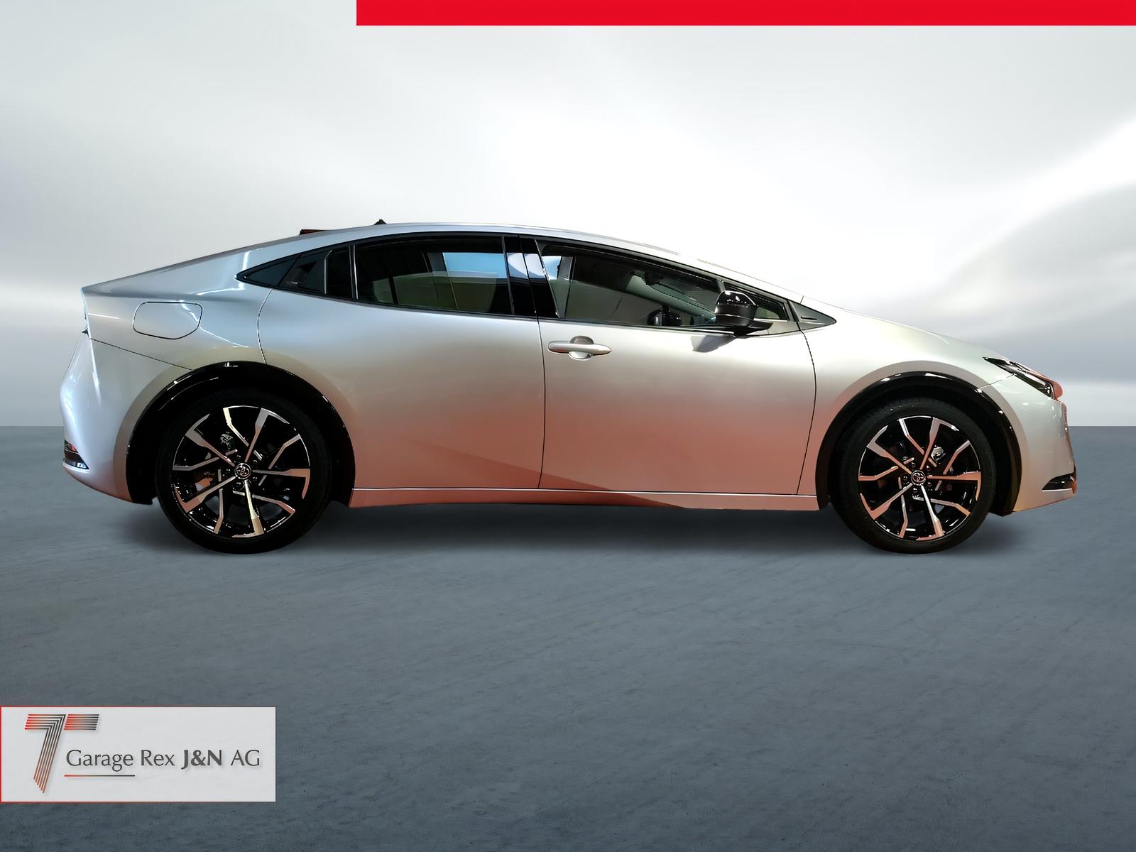 TOYOTA Prius 2.0 Plug-In-Hybrid Style-image-5
