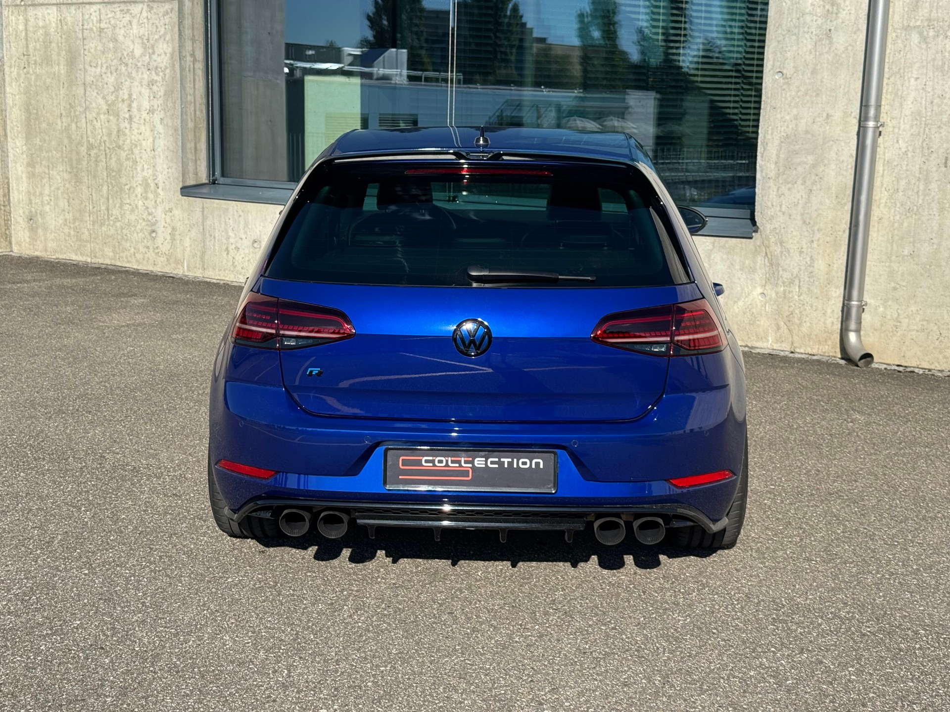 VW Golf 2.0 TSI R 4Motion DSG - RESERVIERT-image-3