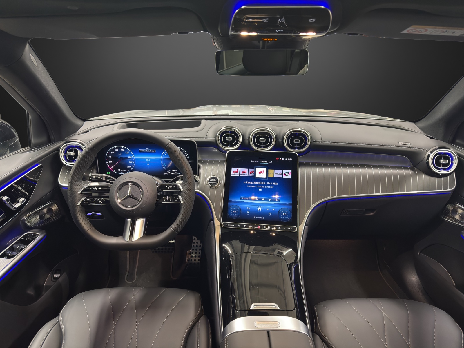 MERCEDES-BENZ GLC 300 de 4Matic 9G-Tronic-image-10