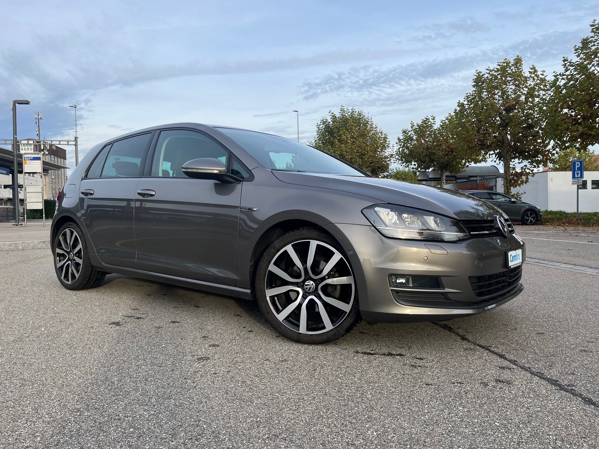 VW Golf 1.4 TSI Lounge-image-0