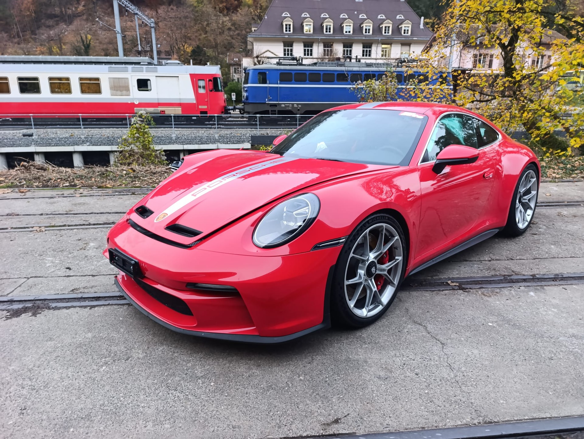 PORSCHE 911 GT3 Touring PDK-image-1