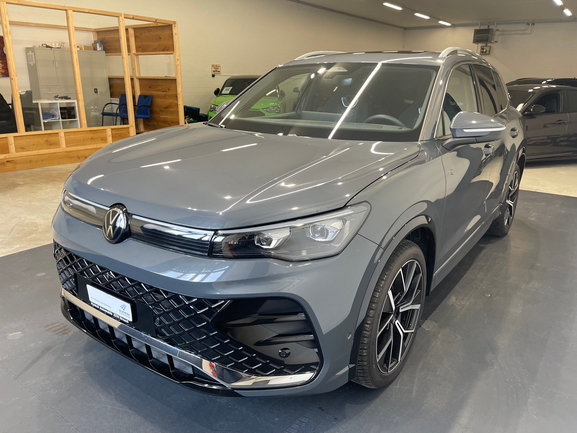 VW Tiguan 1.5 TSI evo2 mHEV R-Line DSG-image-3