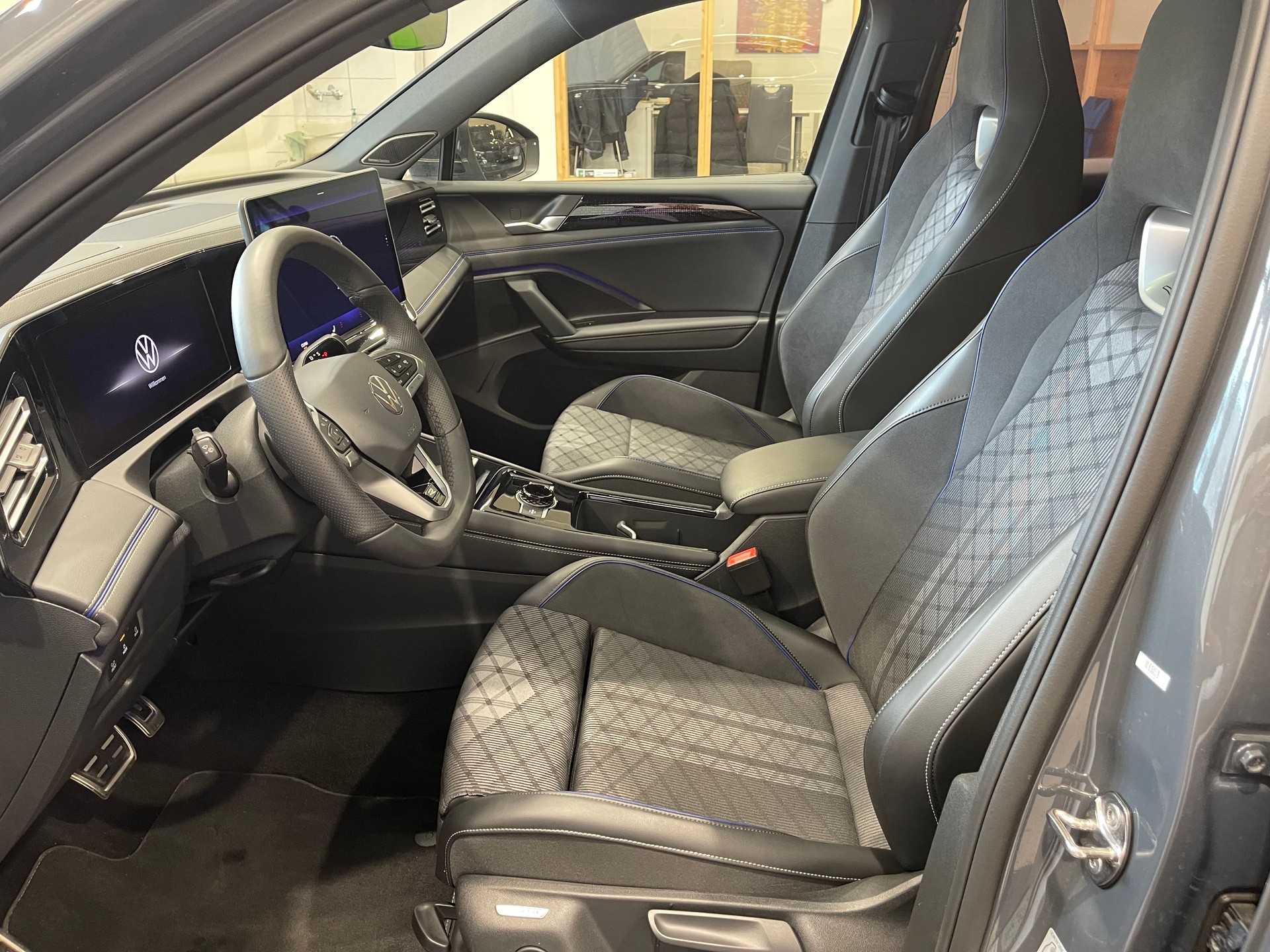 VW Tiguan 1.5 TSI evo2 mHEV R-Line DSG-image-9