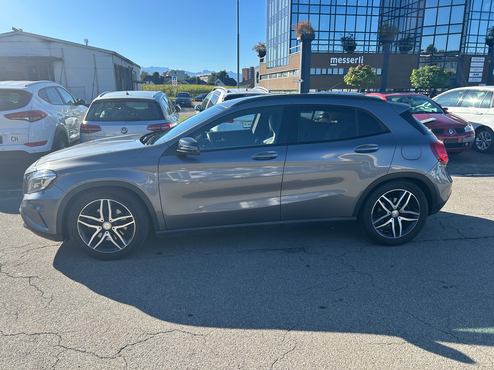 MERCEDES-BENZ GLA 250 Urban 4Matic 7G-DCT-image-7