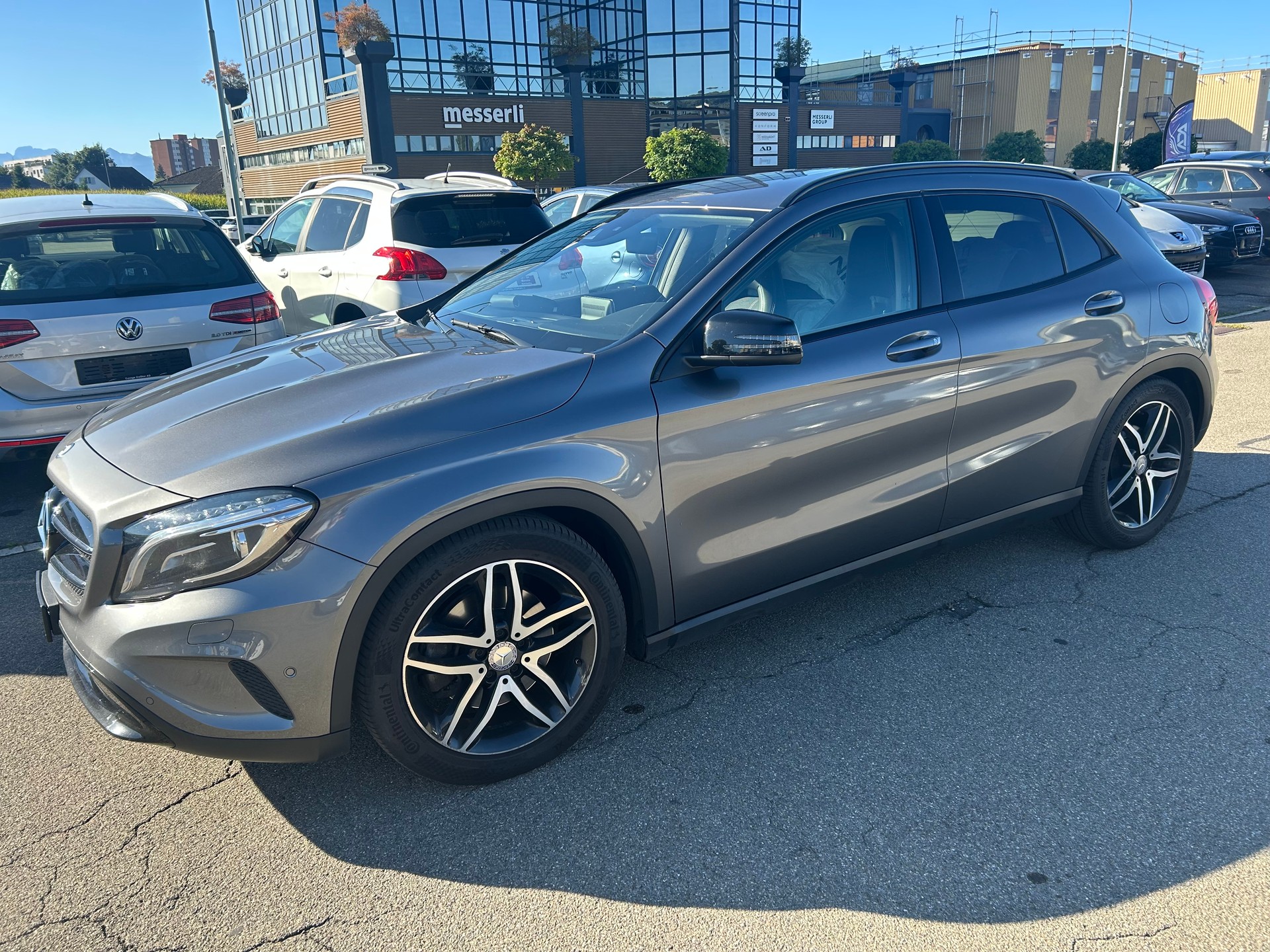 MERCEDES-BENZ GLA 250 Urban 4Matic 7G-DCT-image-4