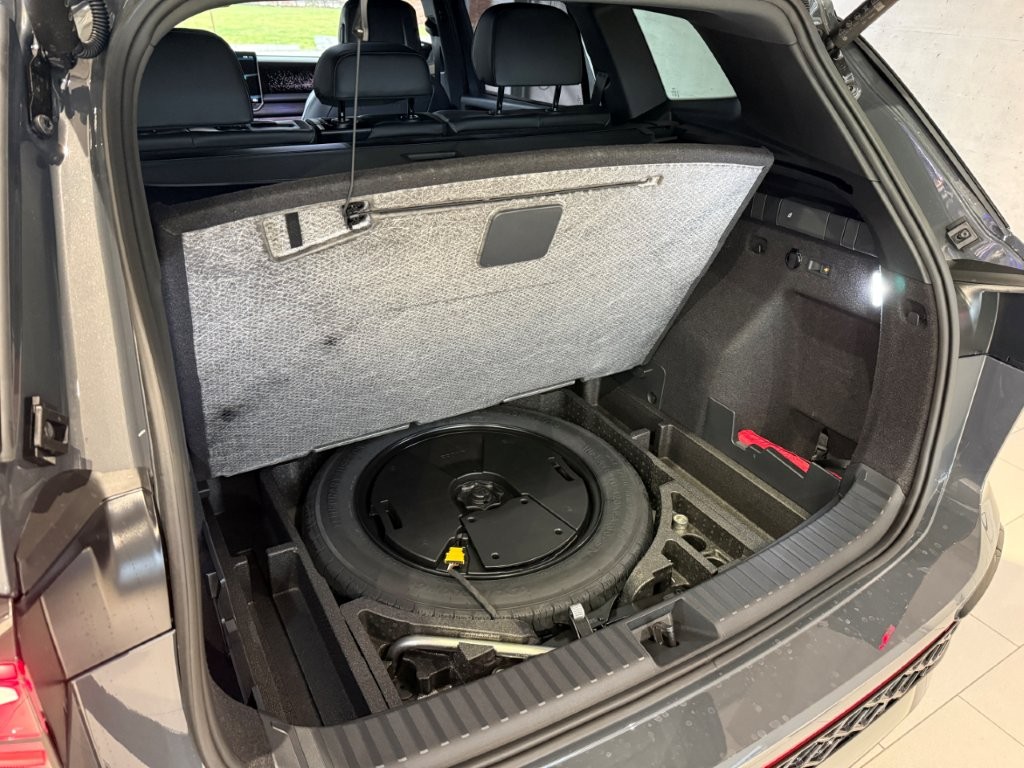 VW Tayron 2.0 TSI R-Line DSG 4Motion-image-3