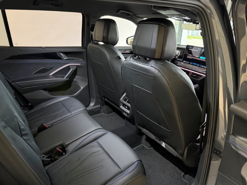 VW Tayron 2.0 TSI R-Line DSG 4Motion-image-4