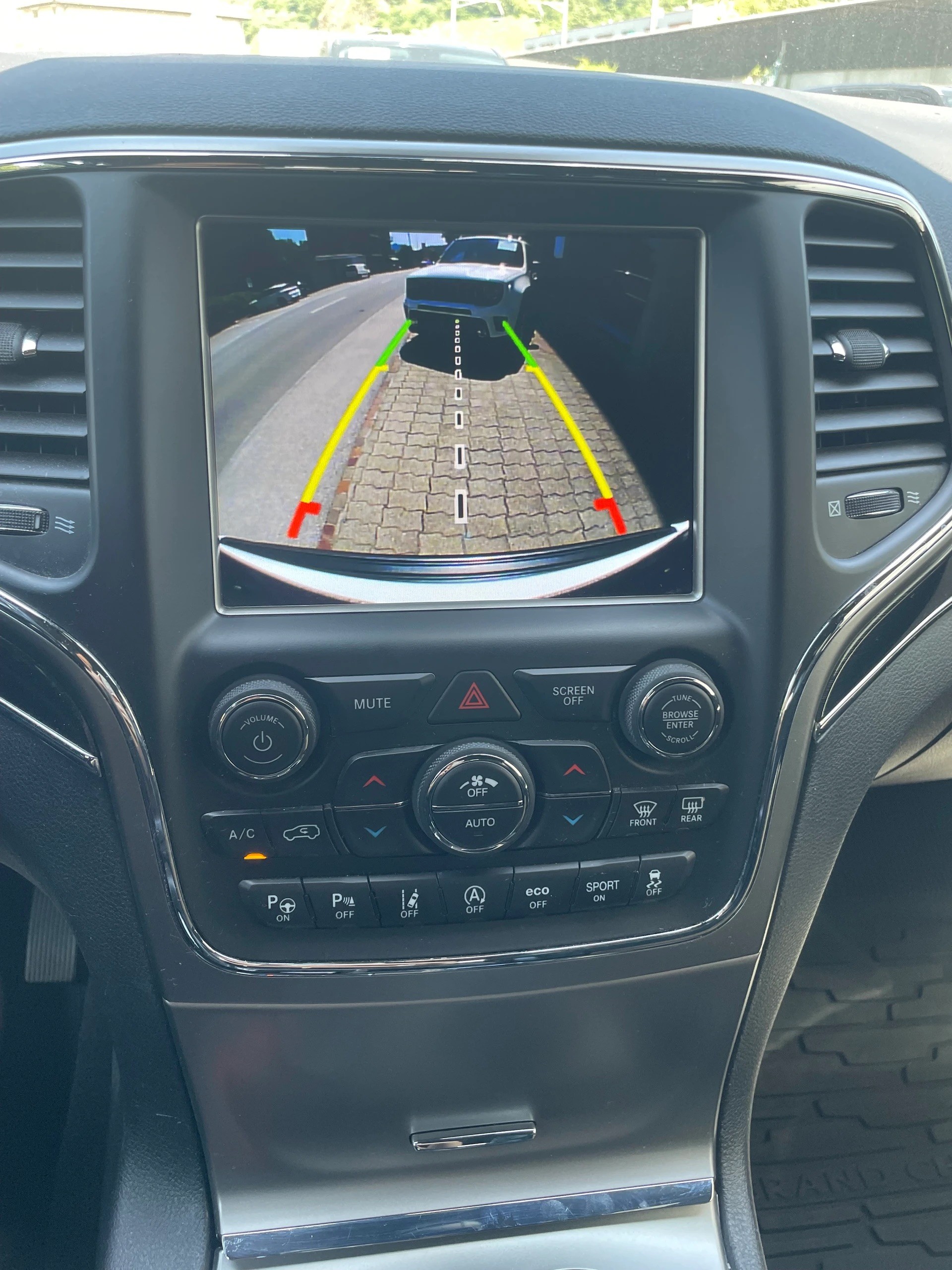 JEEP Grand Cherokee 3.0 CRD Trailhawk Automatic-image-12