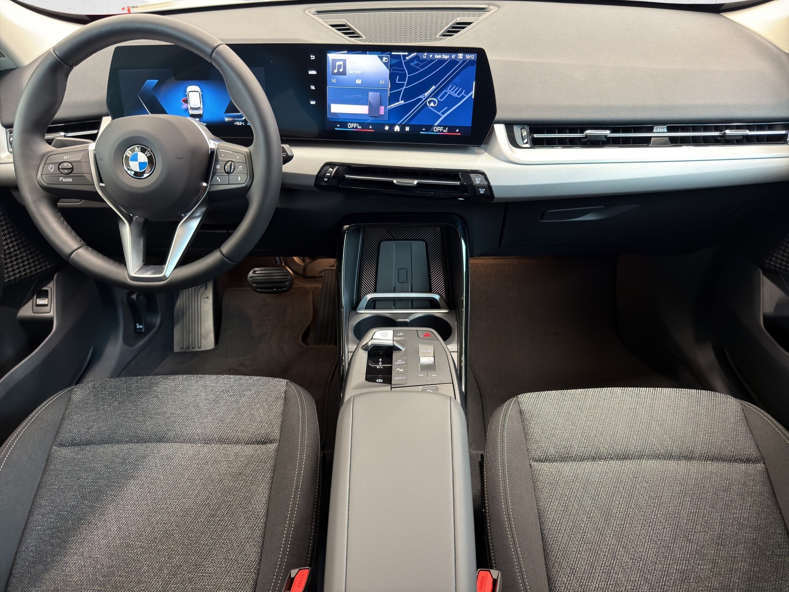 BMW X1 sDrive 18i-image-13