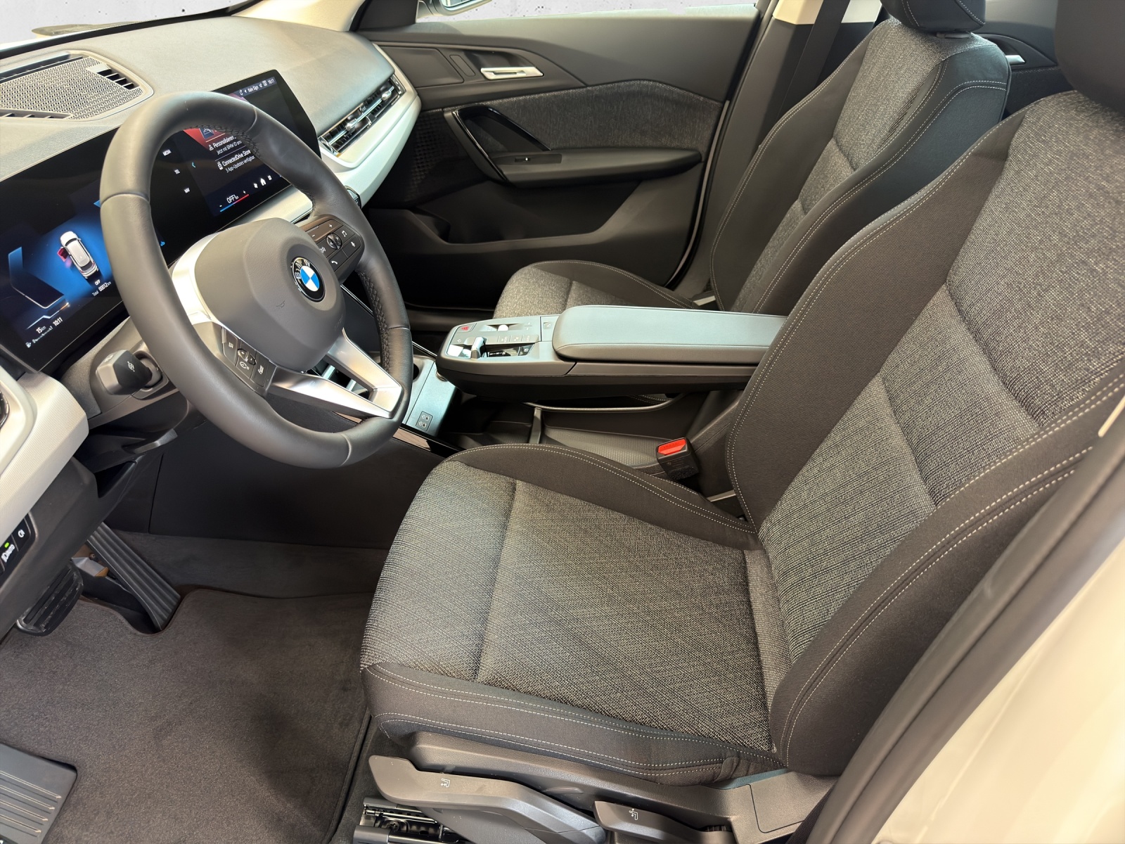 BMW X1 sDrive 18i-image-9