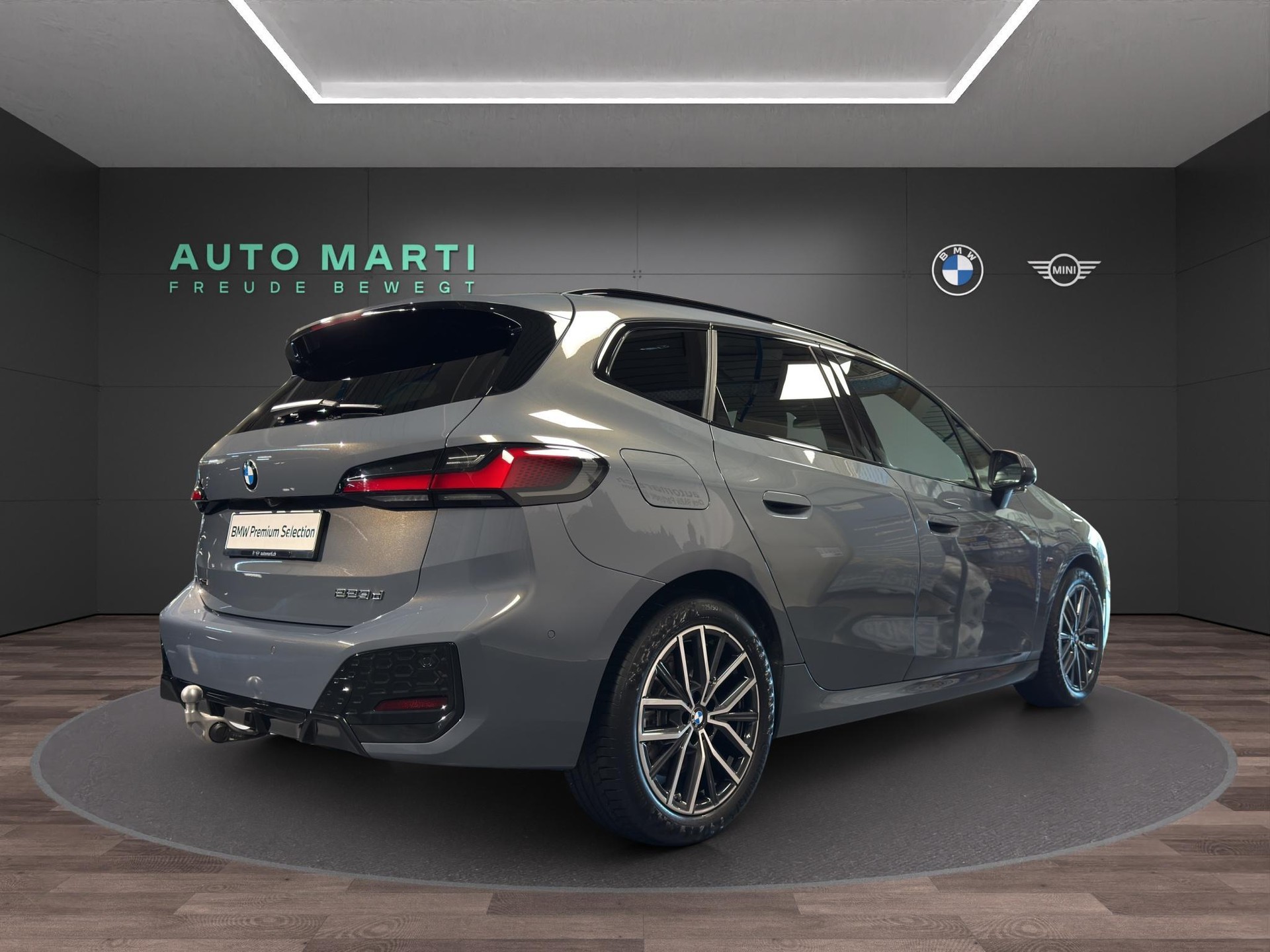 BMW 223d xDrive Active Tourer M Sport-showroom-element-3