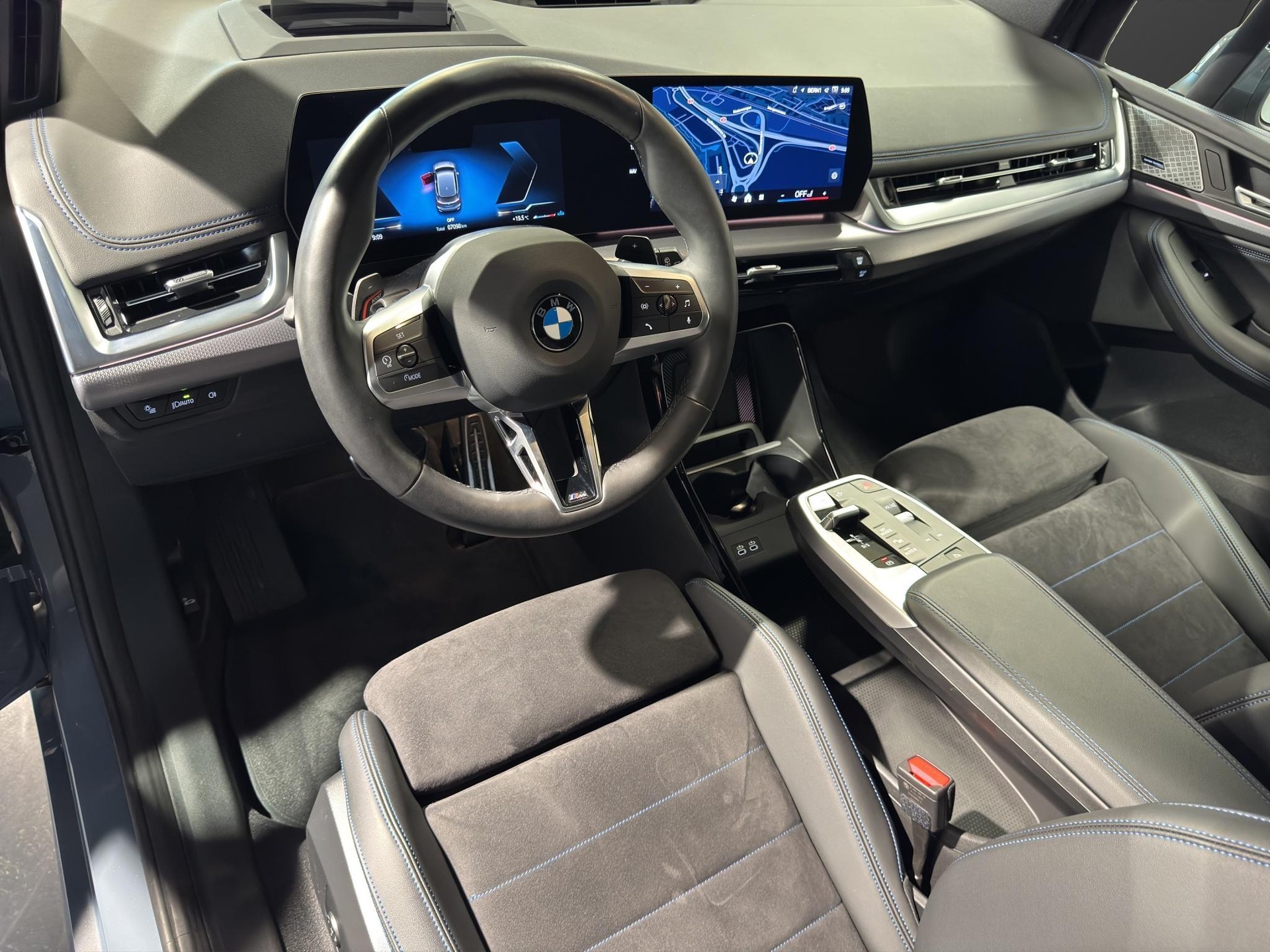 BMW 223d xDrive Active Tourer M Sport-image-7