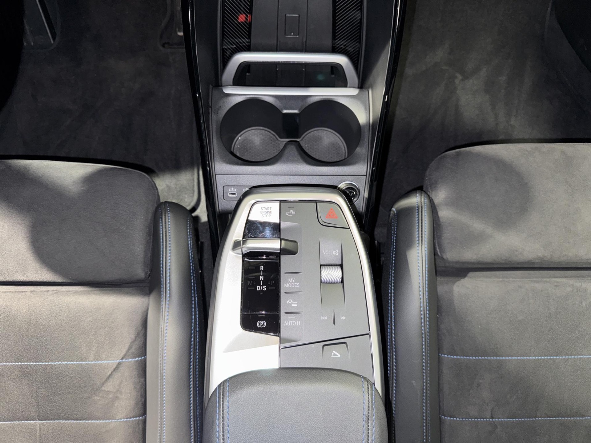 BMW 223d xDrive Active Tourer M Sport-image-10