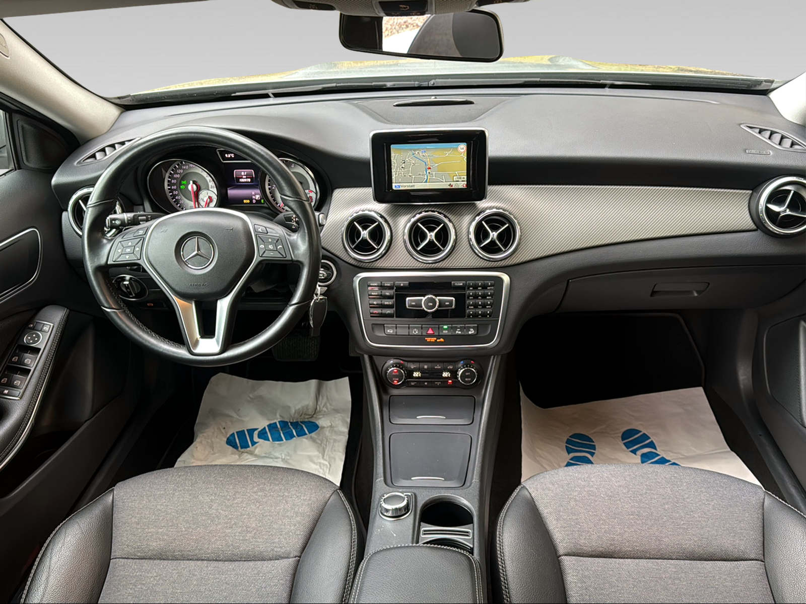 MERCEDES-BENZ GLA 200 CDI Style 4Matic 7G-DCT-image-8