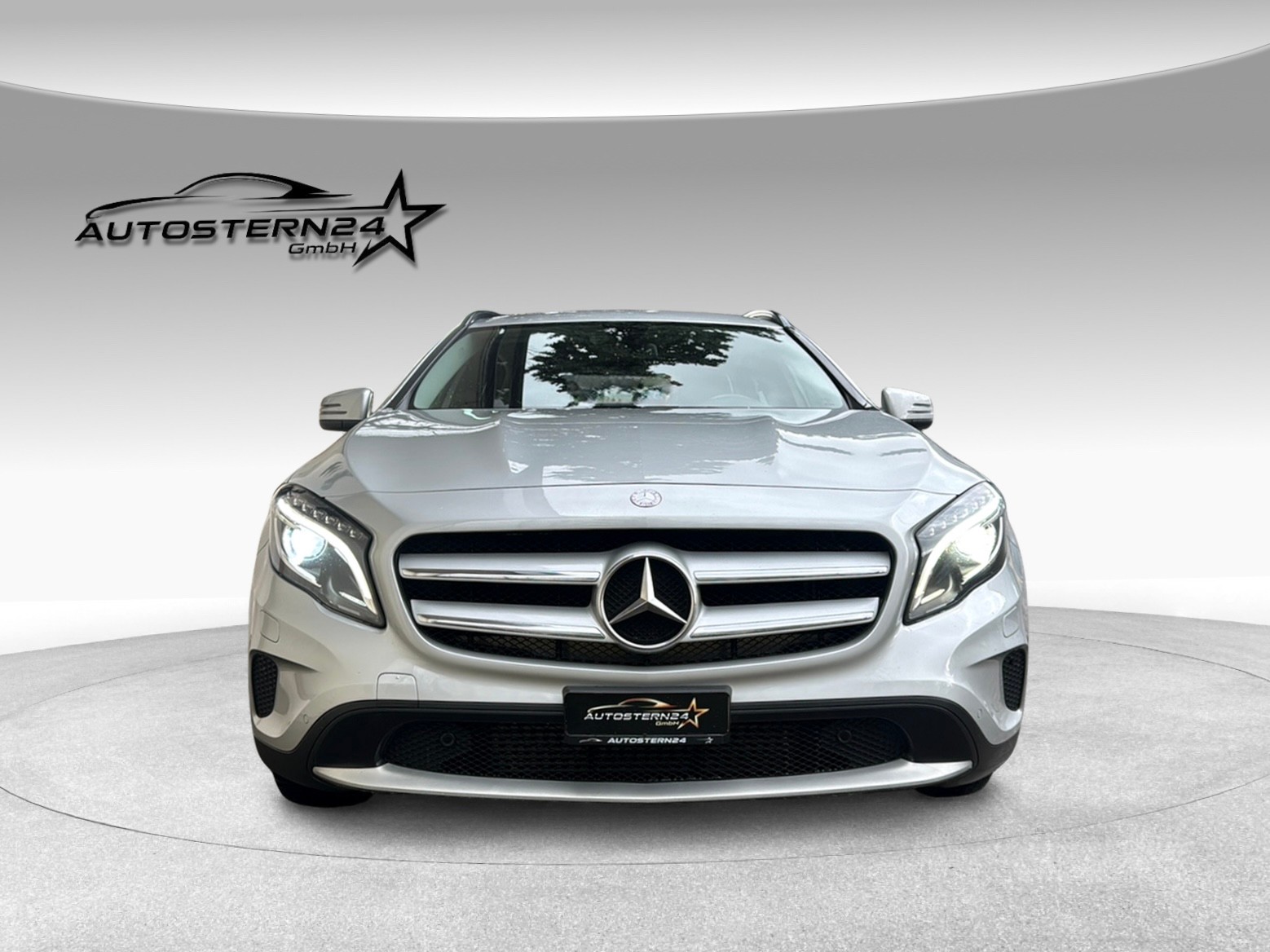 MERCEDES-BENZ GLA 200 CDI Style 4Matic 7G-DCT-image-2