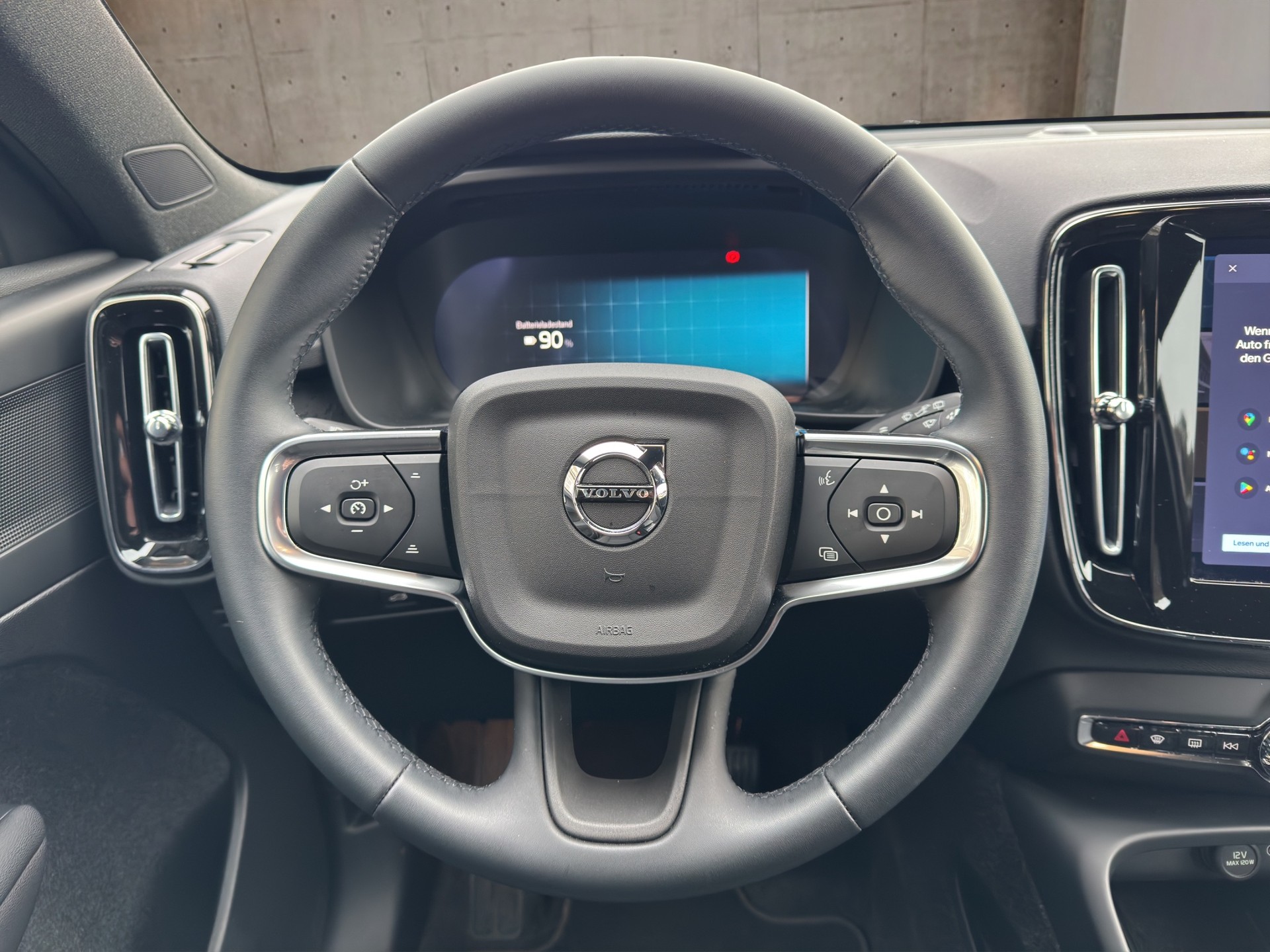 VOLVO EX40 Twin Plus AWD-image-14