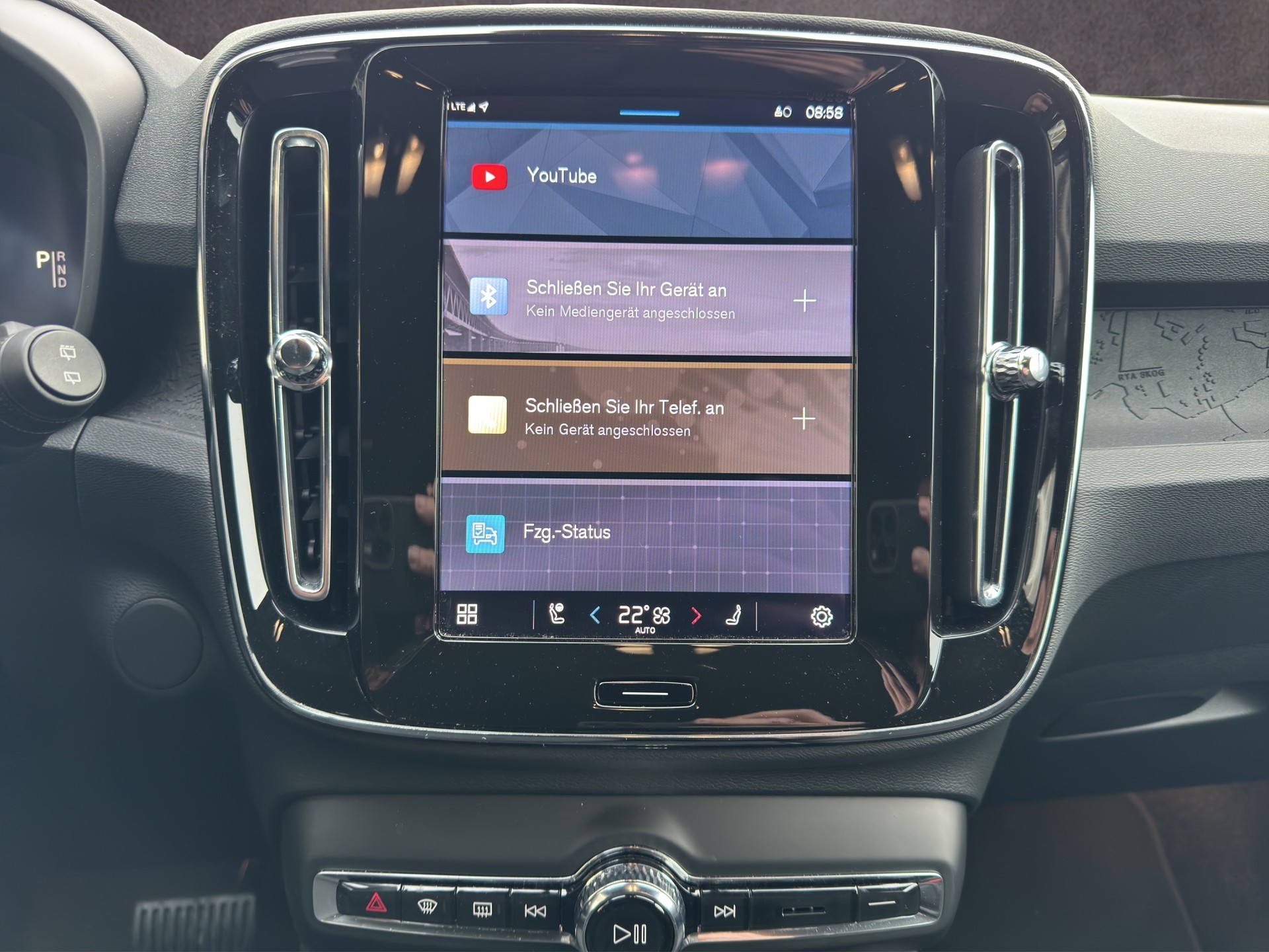 VOLVO EX40 Twin Plus AWD-image-13