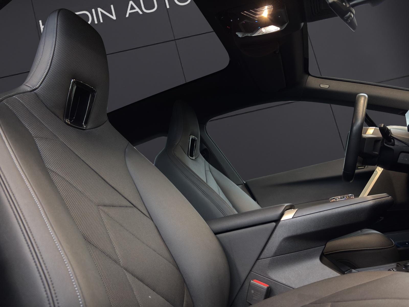 BMW iX xDrive40-image-16