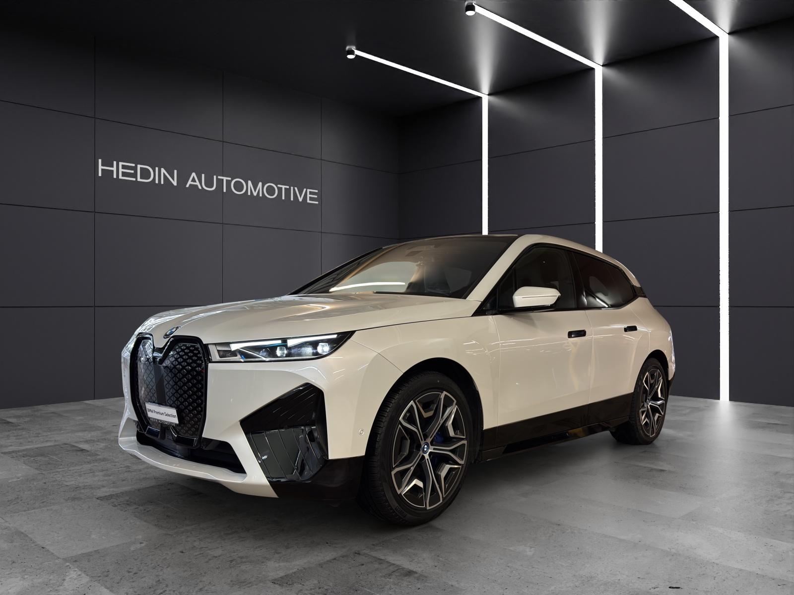 BMW iX xDrive40-image-0