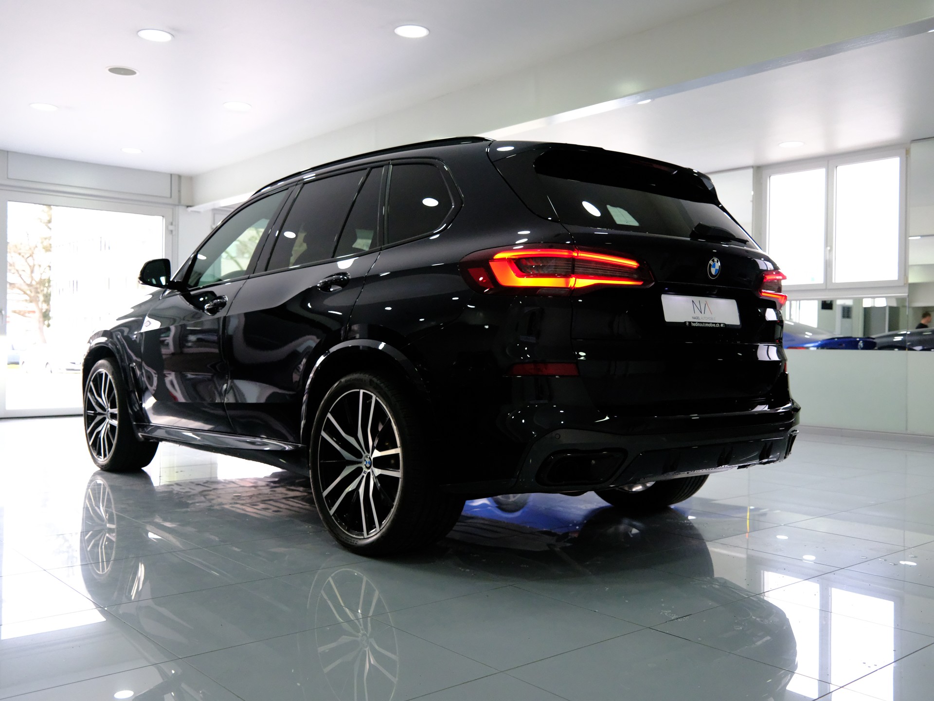 BMW X5 xDrive 48V 30d M Sport Steptronic-image-4