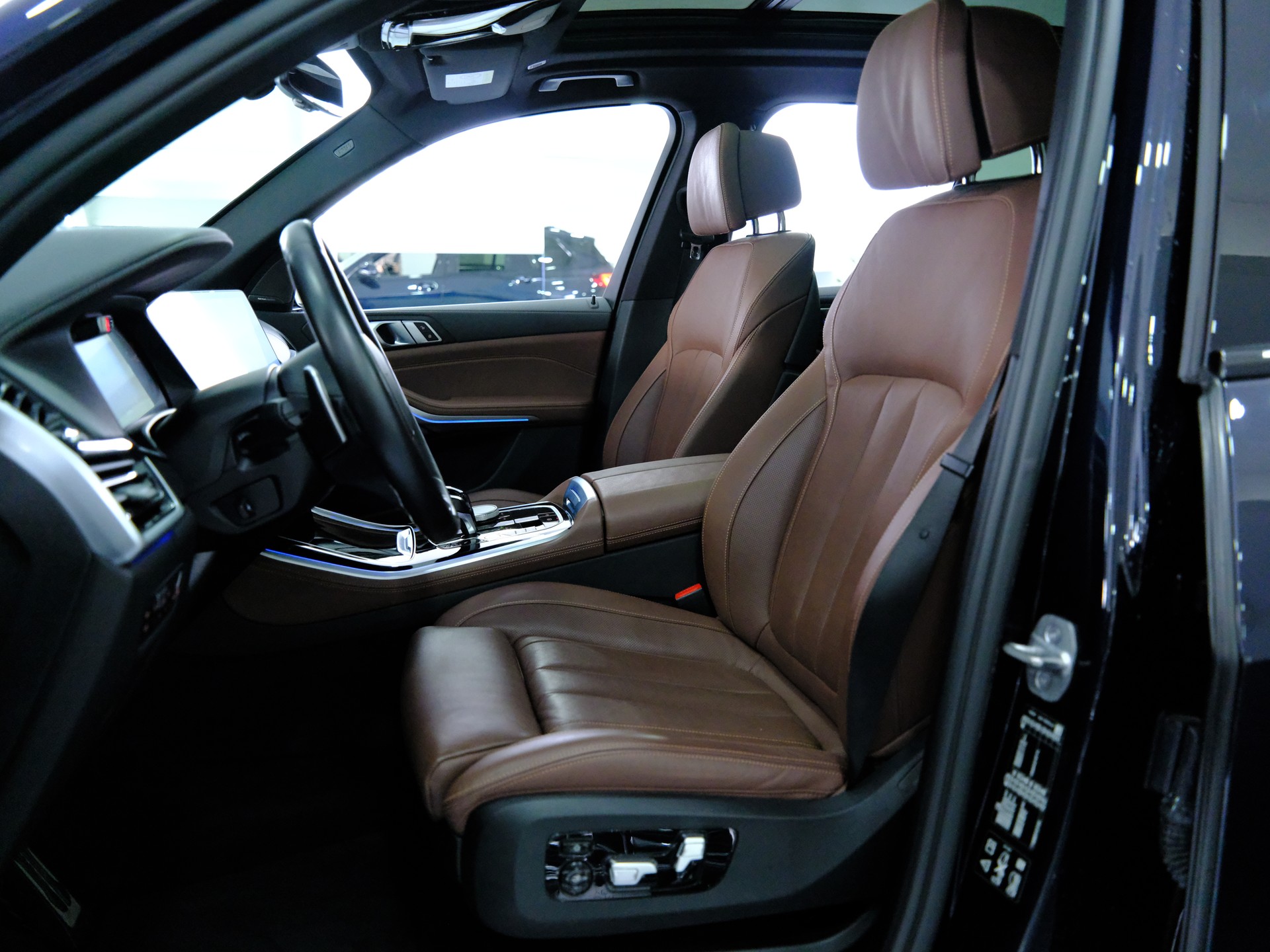 BMW X5 xDrive 48V 30d M Sport Steptronic-image-10