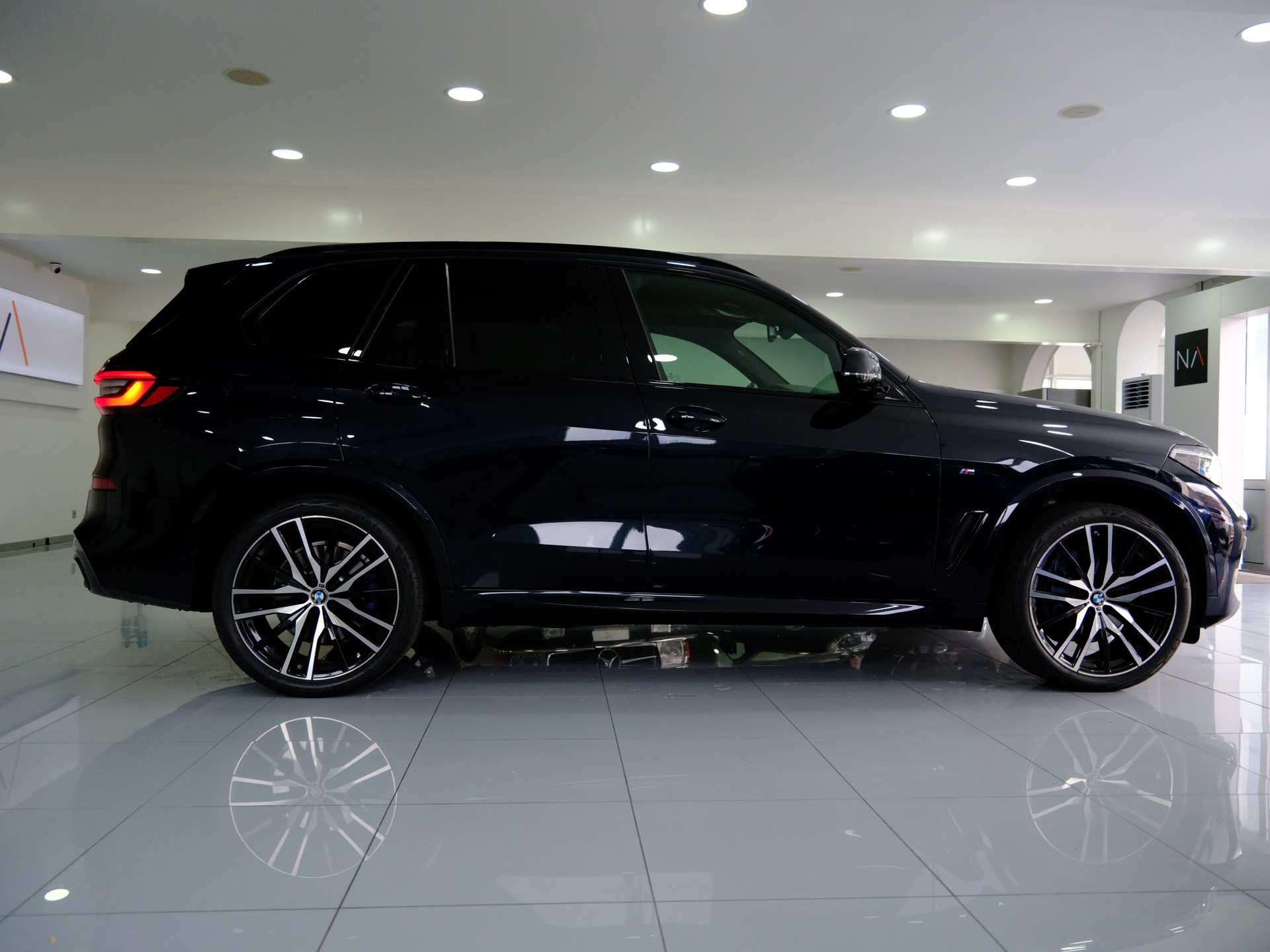 BMW X5 xDrive 48V 30d M Sport Steptronic-image-7