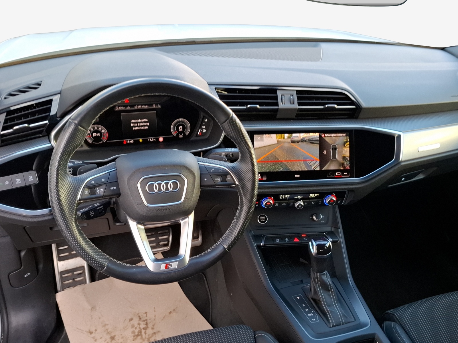 AUDI Q3 35 TFSI S line Attraction S-tronic-image-8