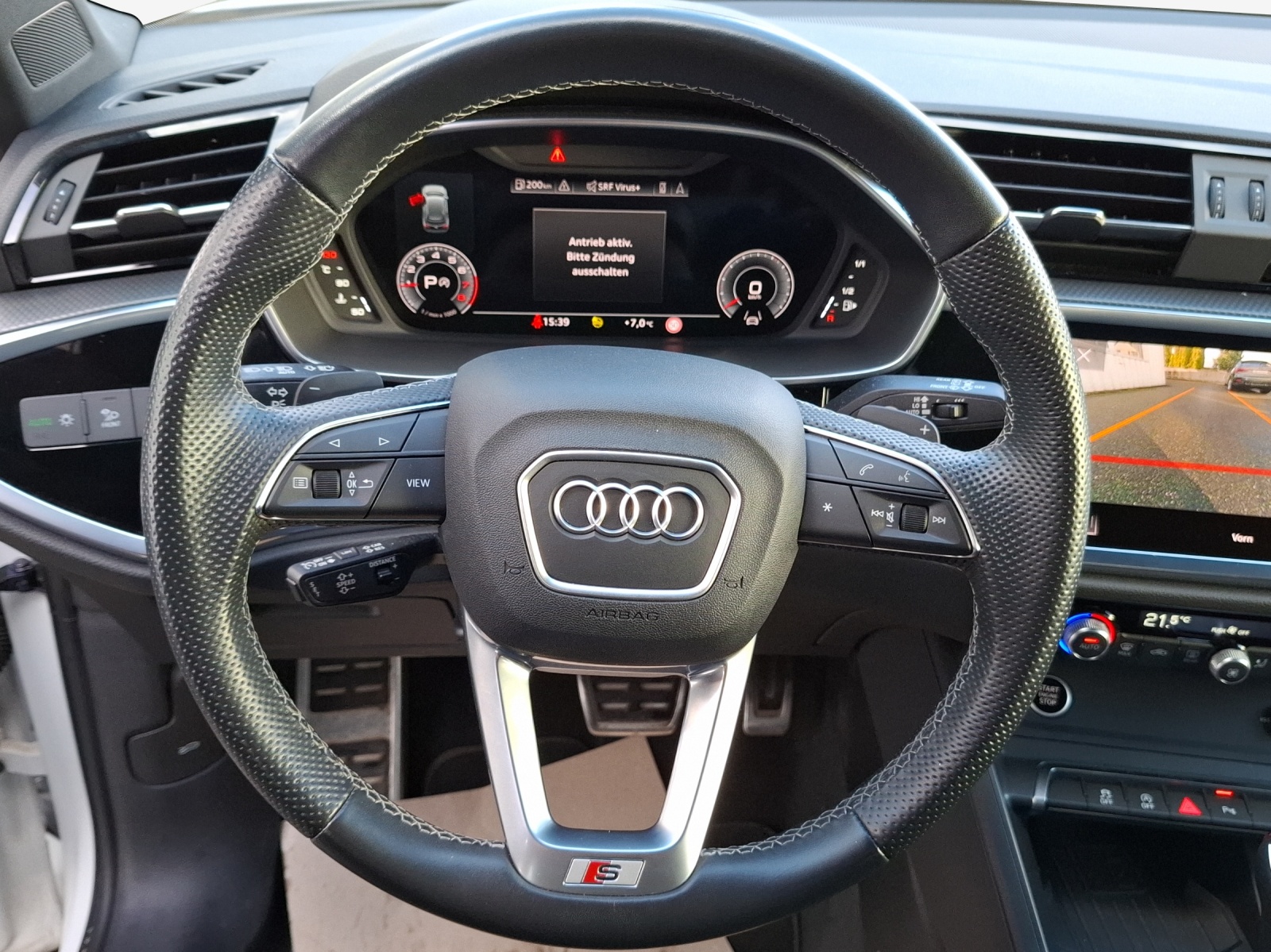 AUDI Q3 35 TFSI S line Attraction S-tronic-image-9